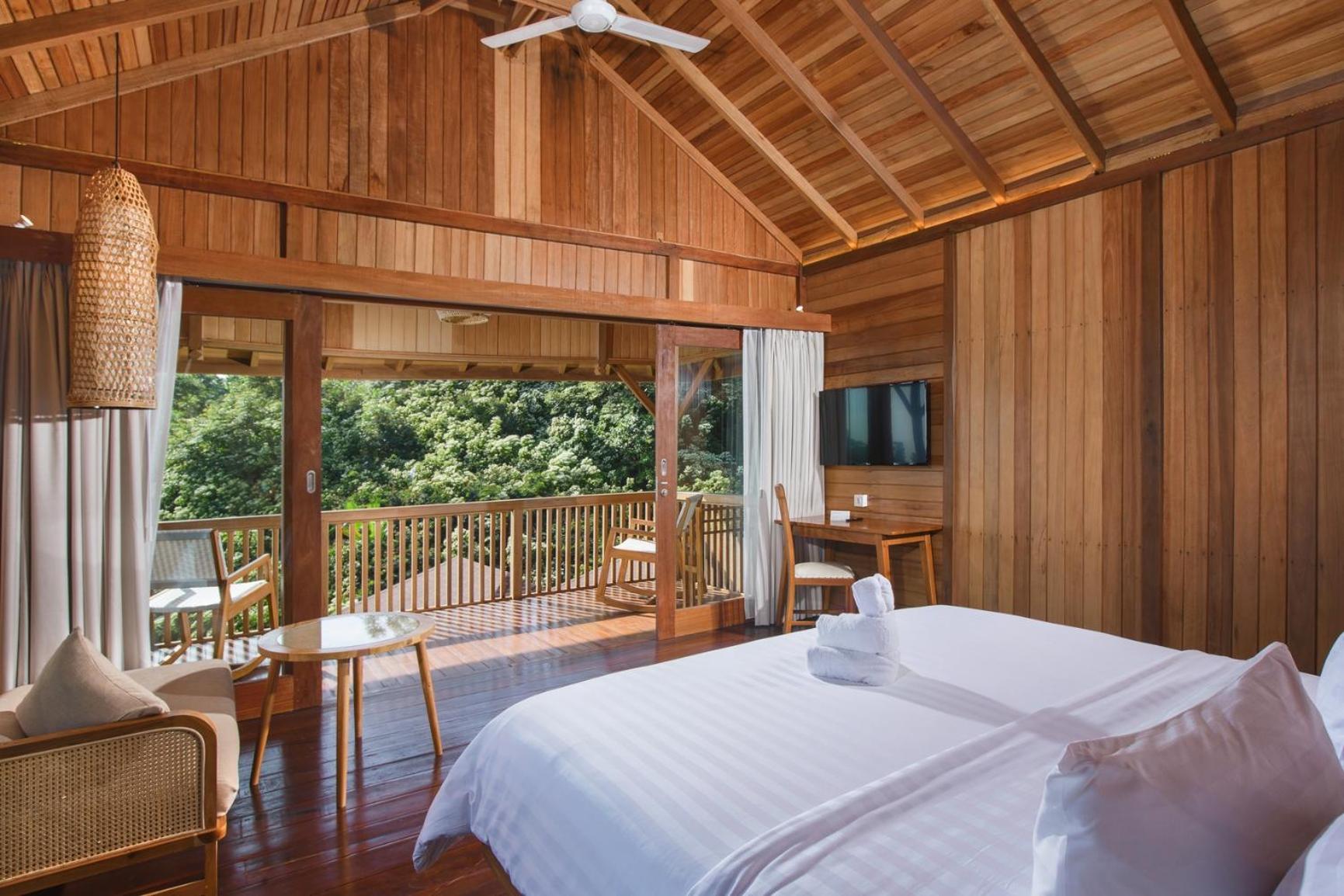 Giriwood & 4* Munduk (Bali)