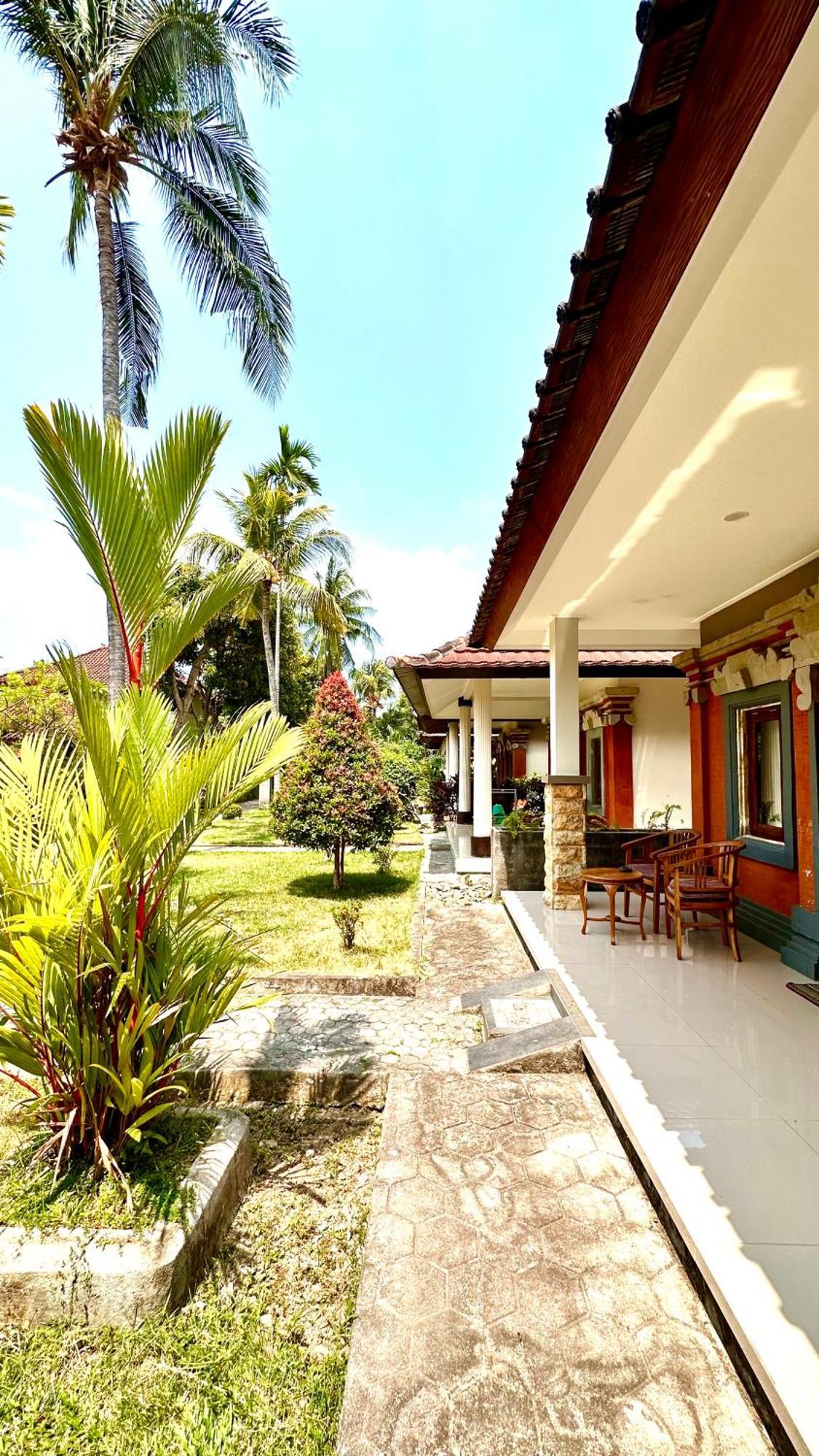 Puri Bali Hotel 2*