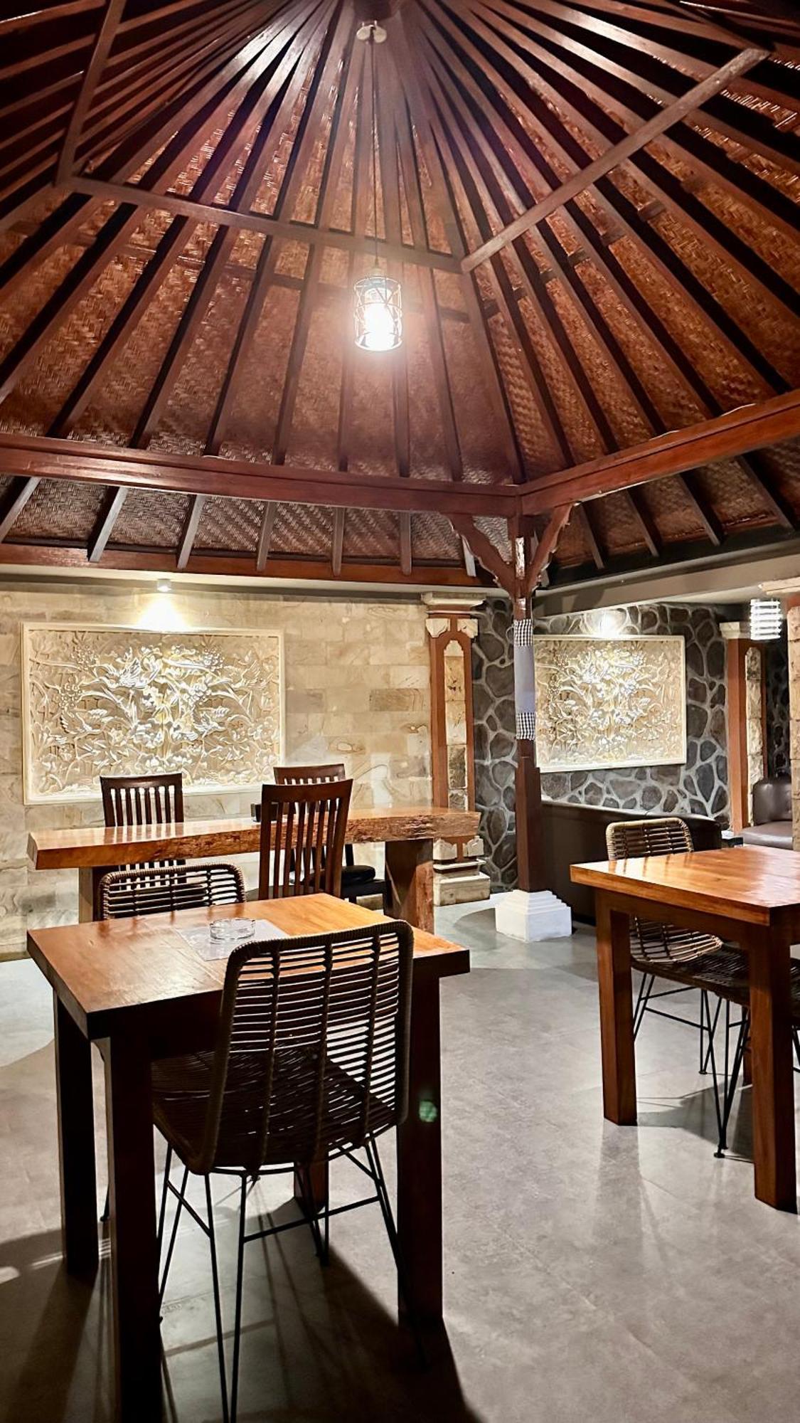 Puri Bali Hotel Lovina (Bali)