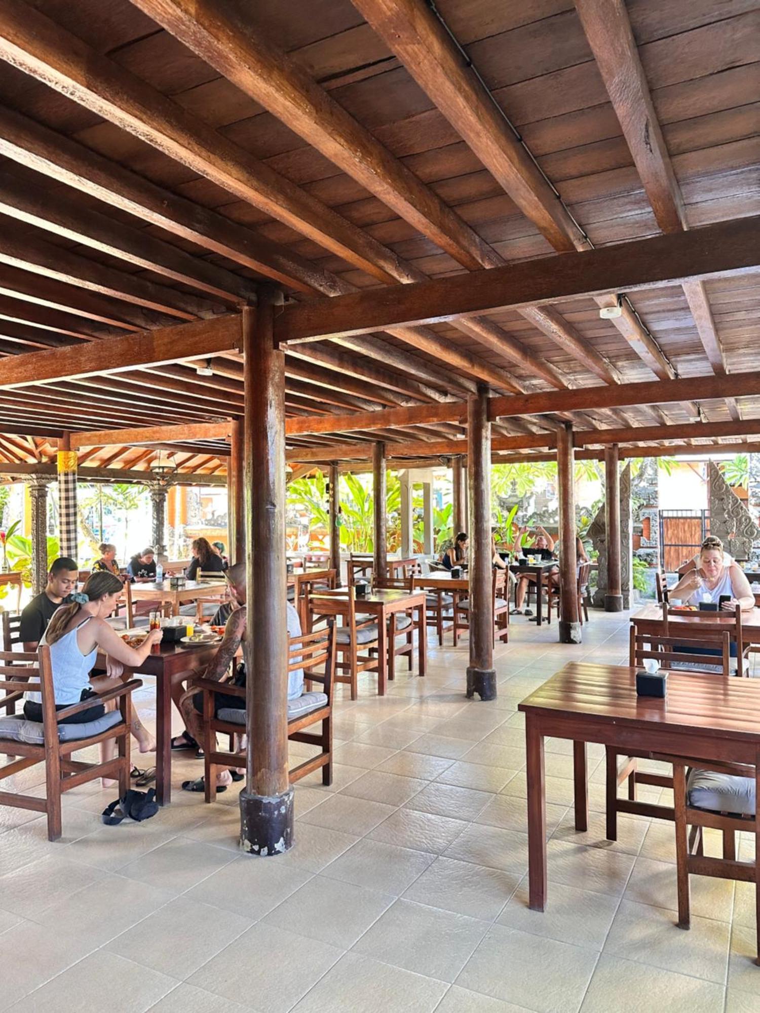 Puri Bali 2* Lovina (Bali)