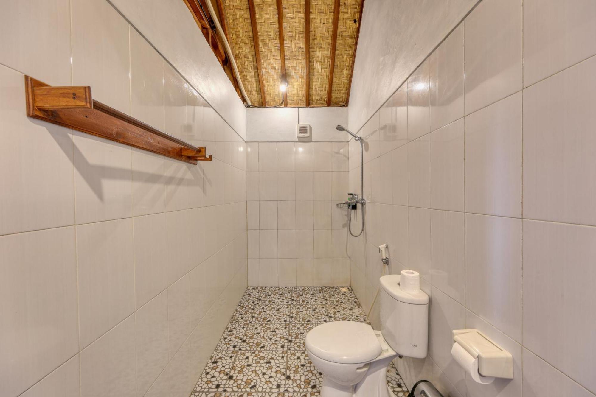 Sebuluh Sunset Hill Guest house Batumadeg