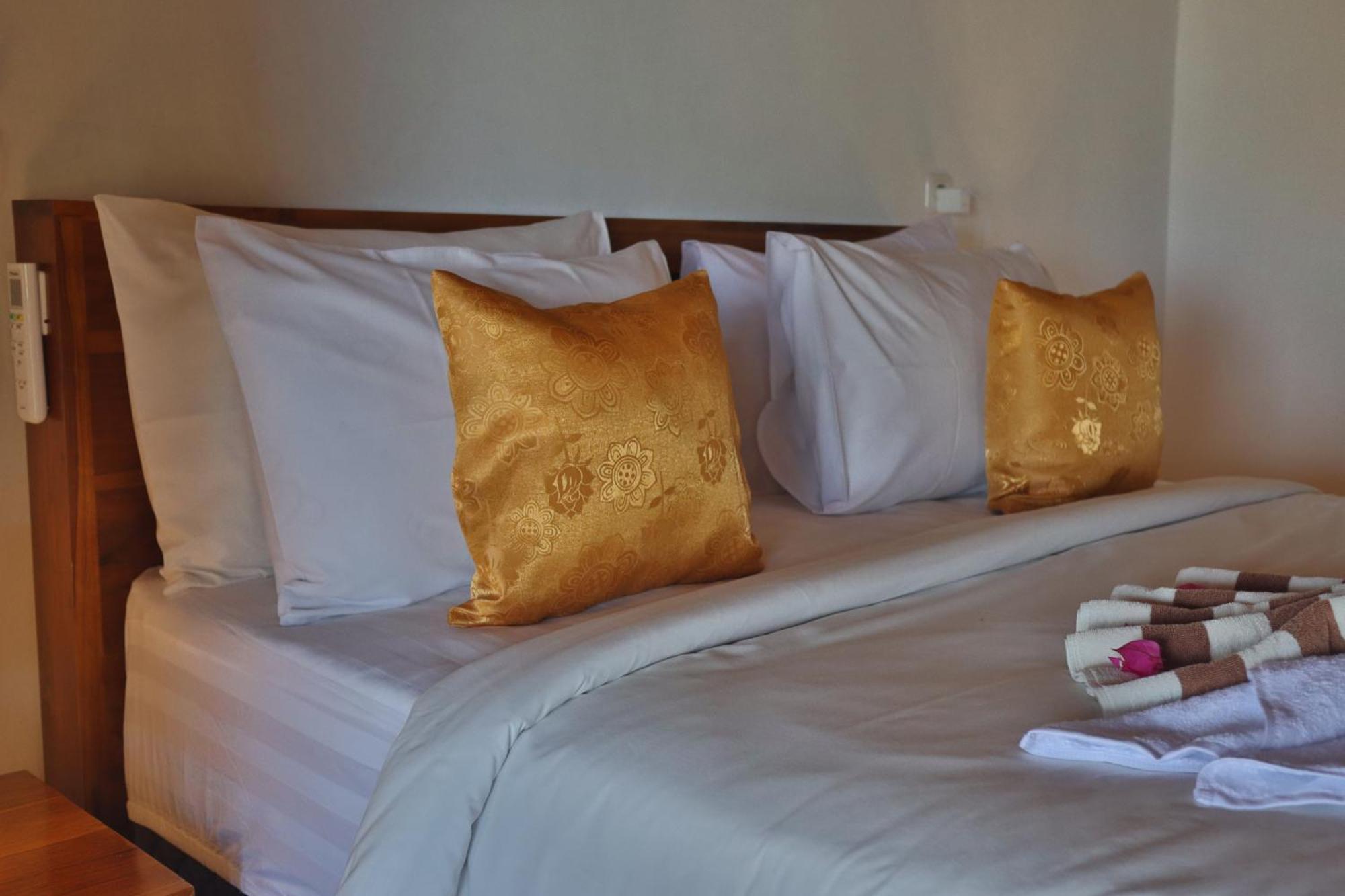 Guest house Sebuluh Sunset Hill Batumadeg