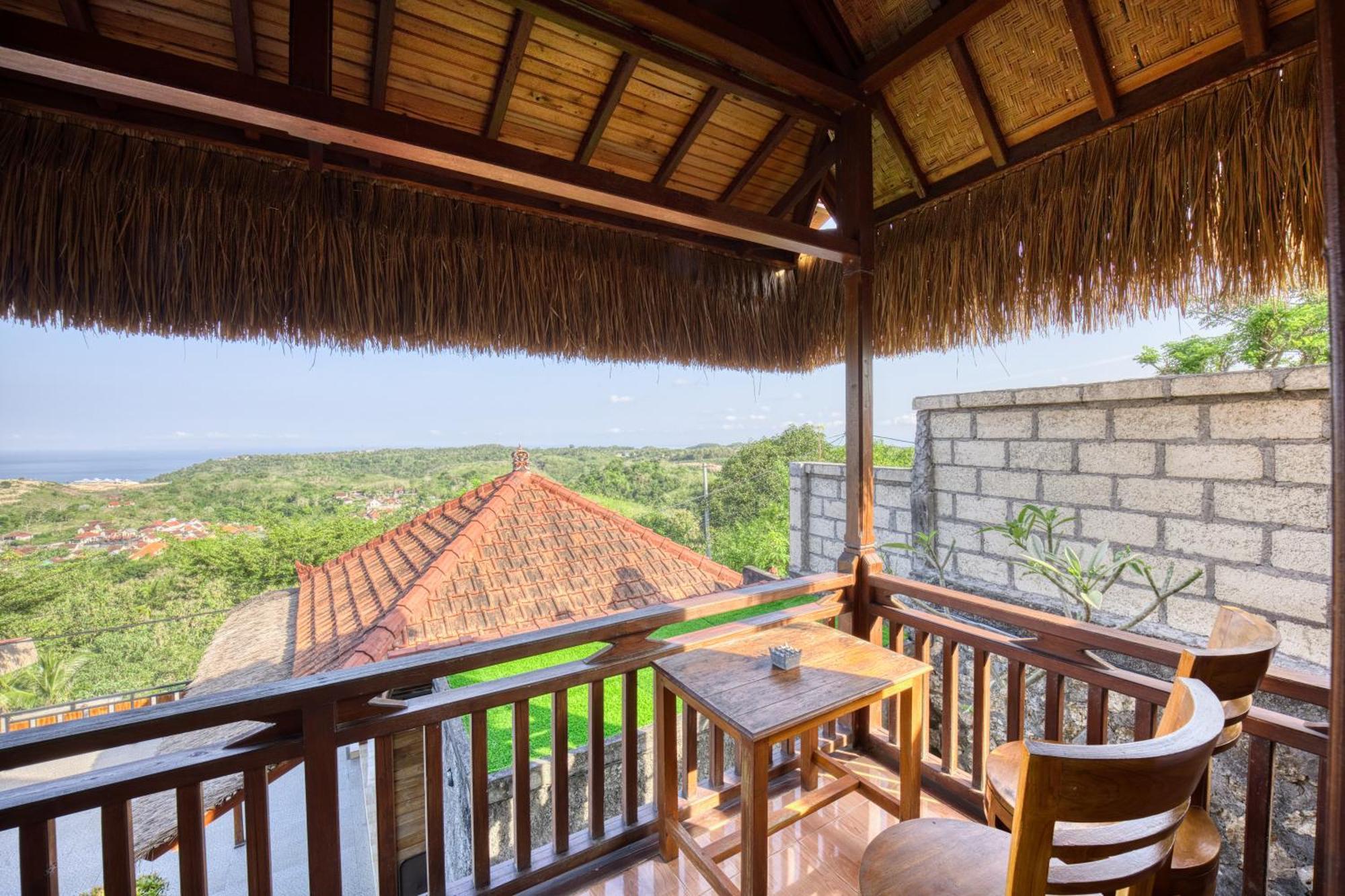 Sebuluh Sunset Hill Guest house