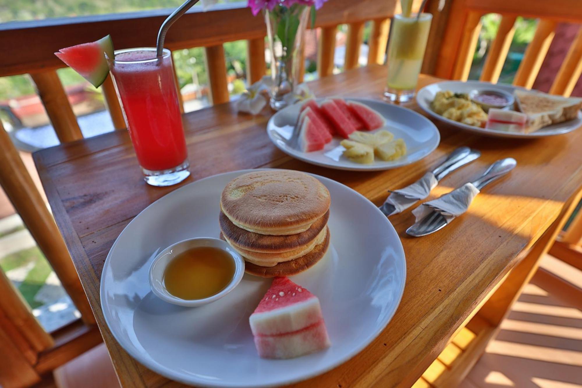 Sebuluh Sunset Hill Guest house Batumadeg