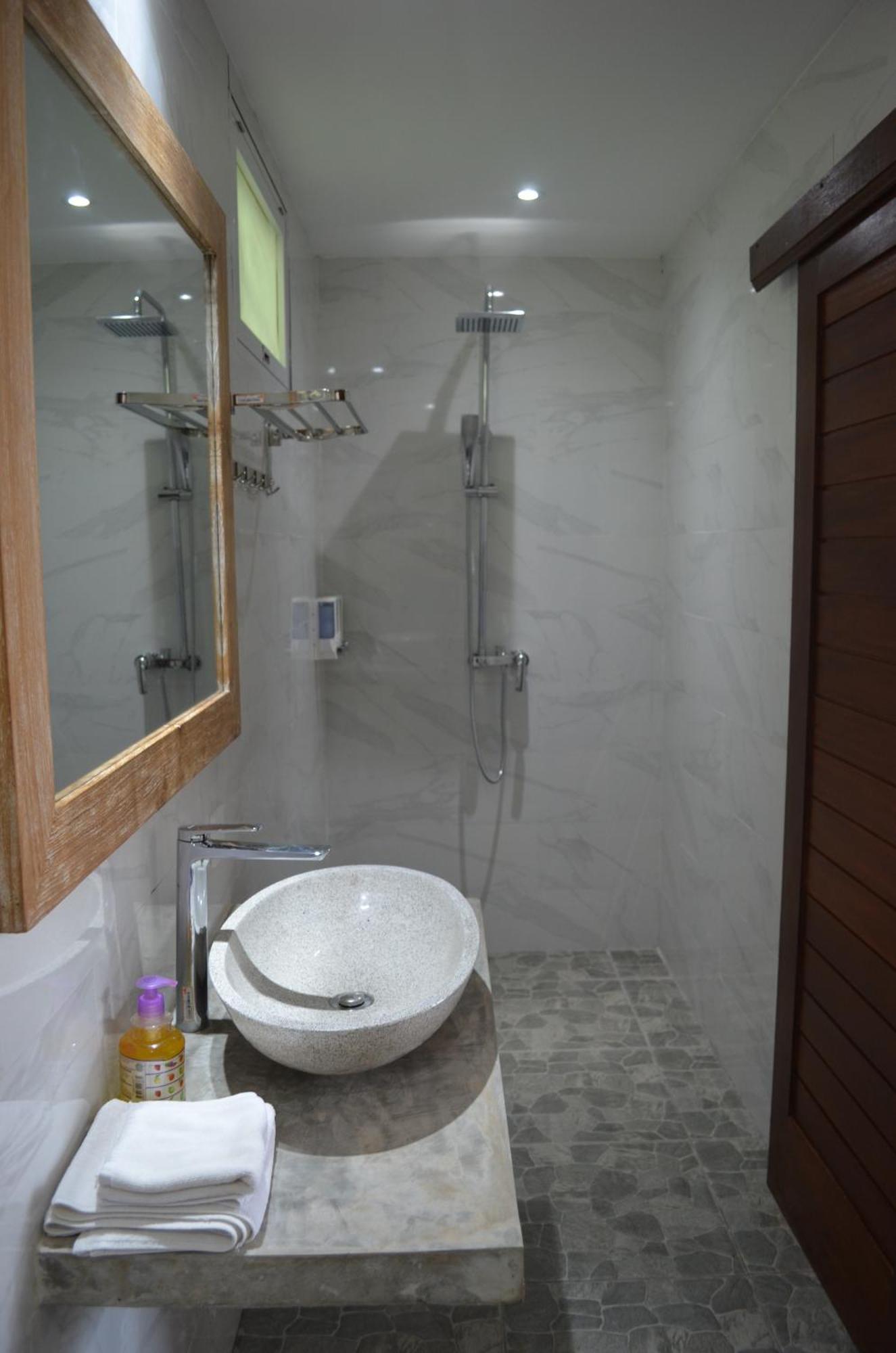 Lembongan Lux 3*