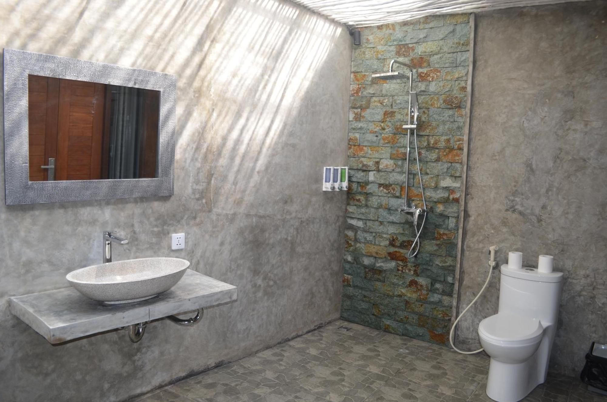Lembongan Lux Hotel