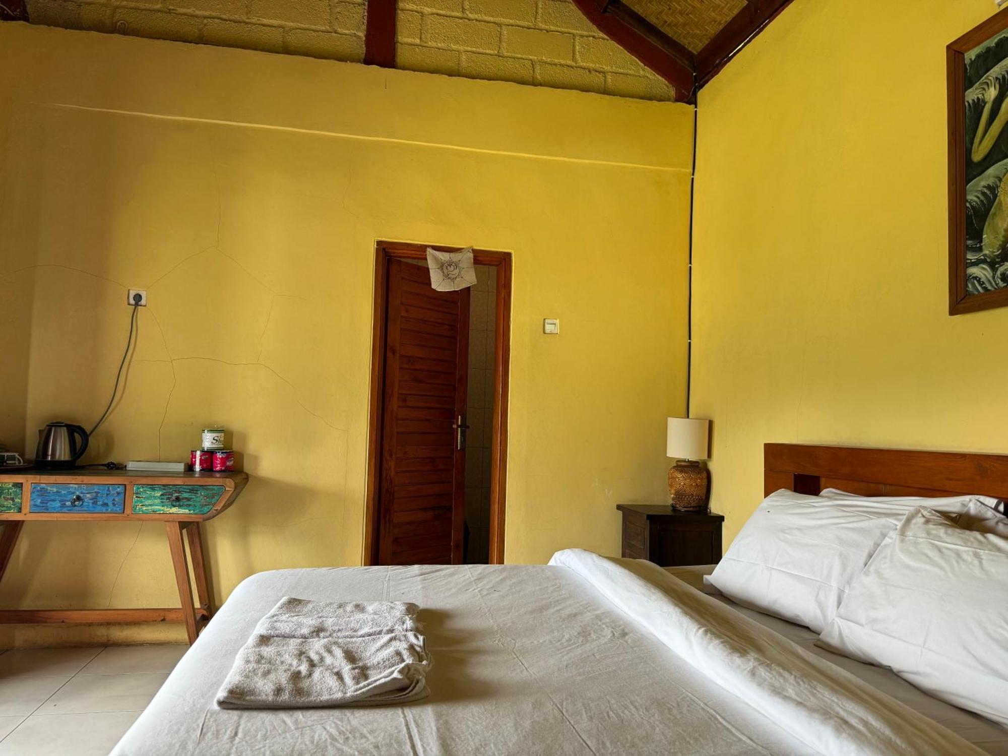 Hostel Black Lava And