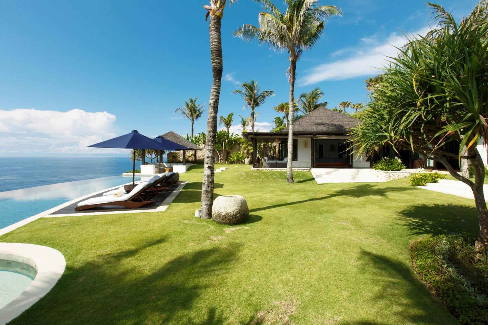The Ungasan Clifftop Uluwatu (Bali)