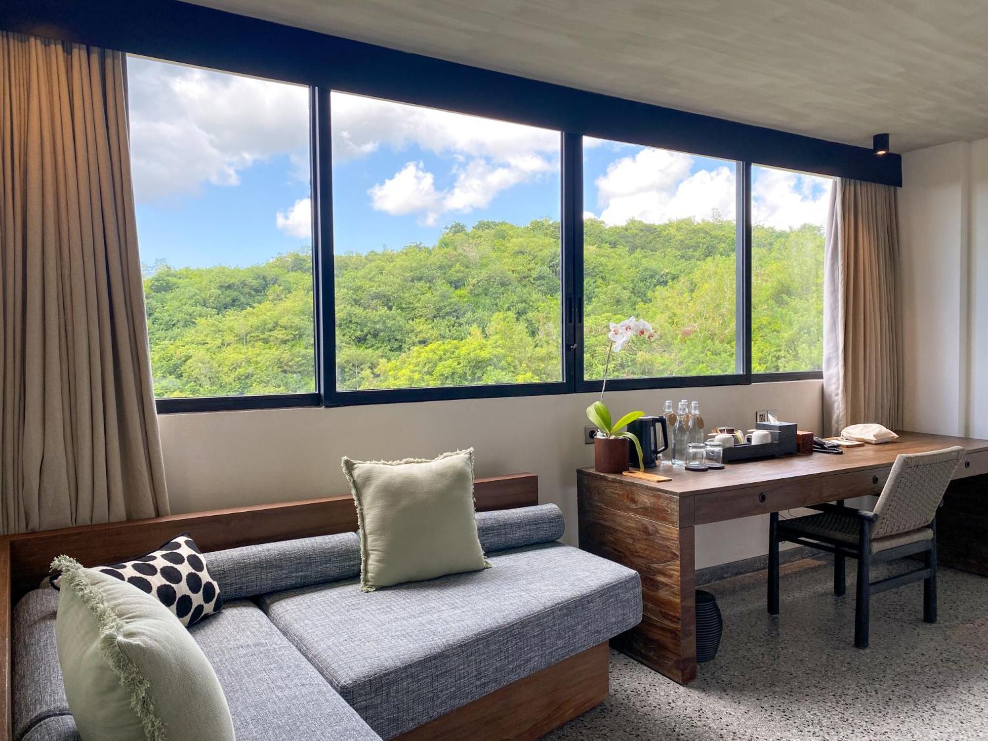 Resort Maua Nusa Penida Bali 5*