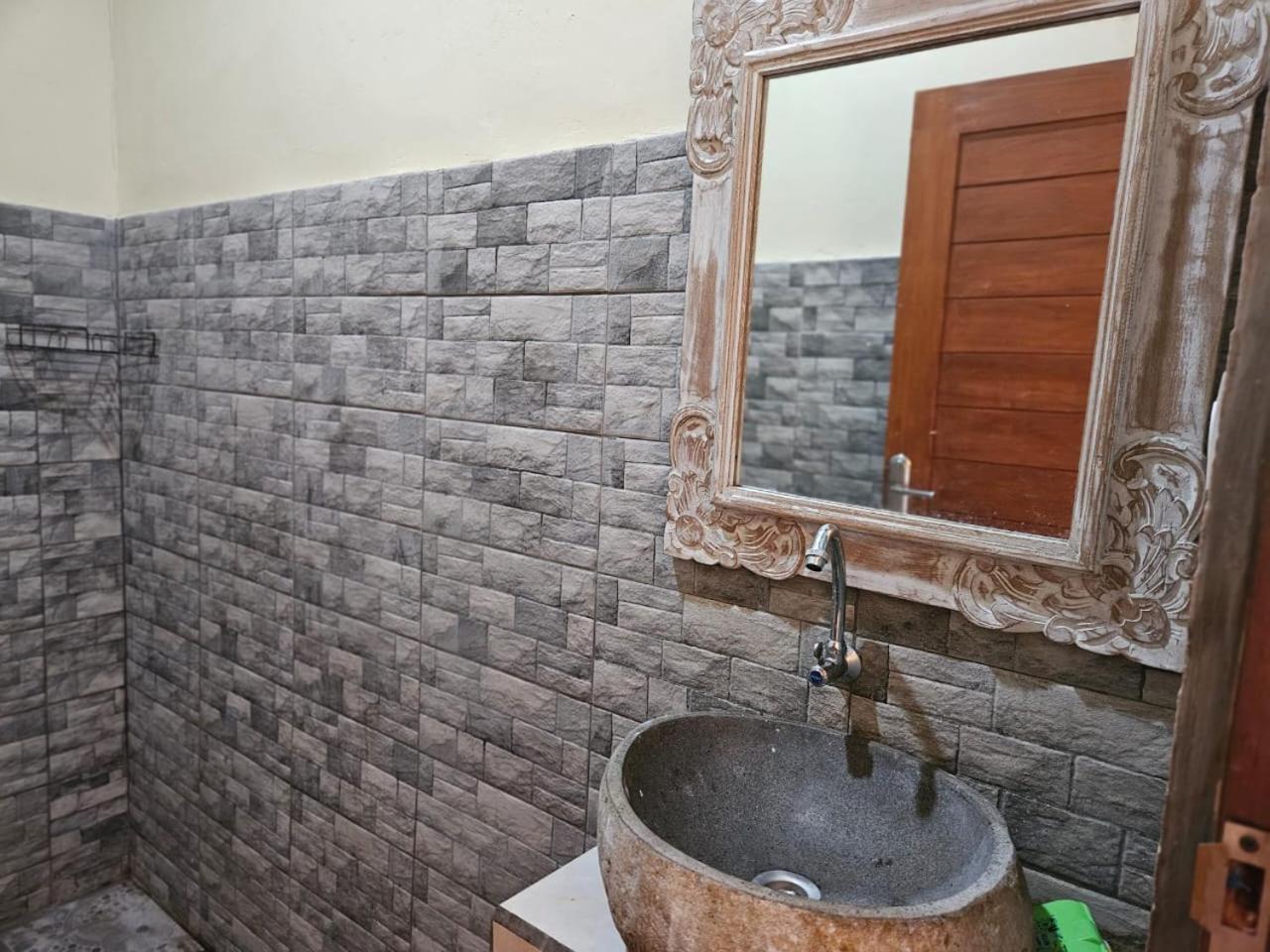 Guest house Krisna Tapan