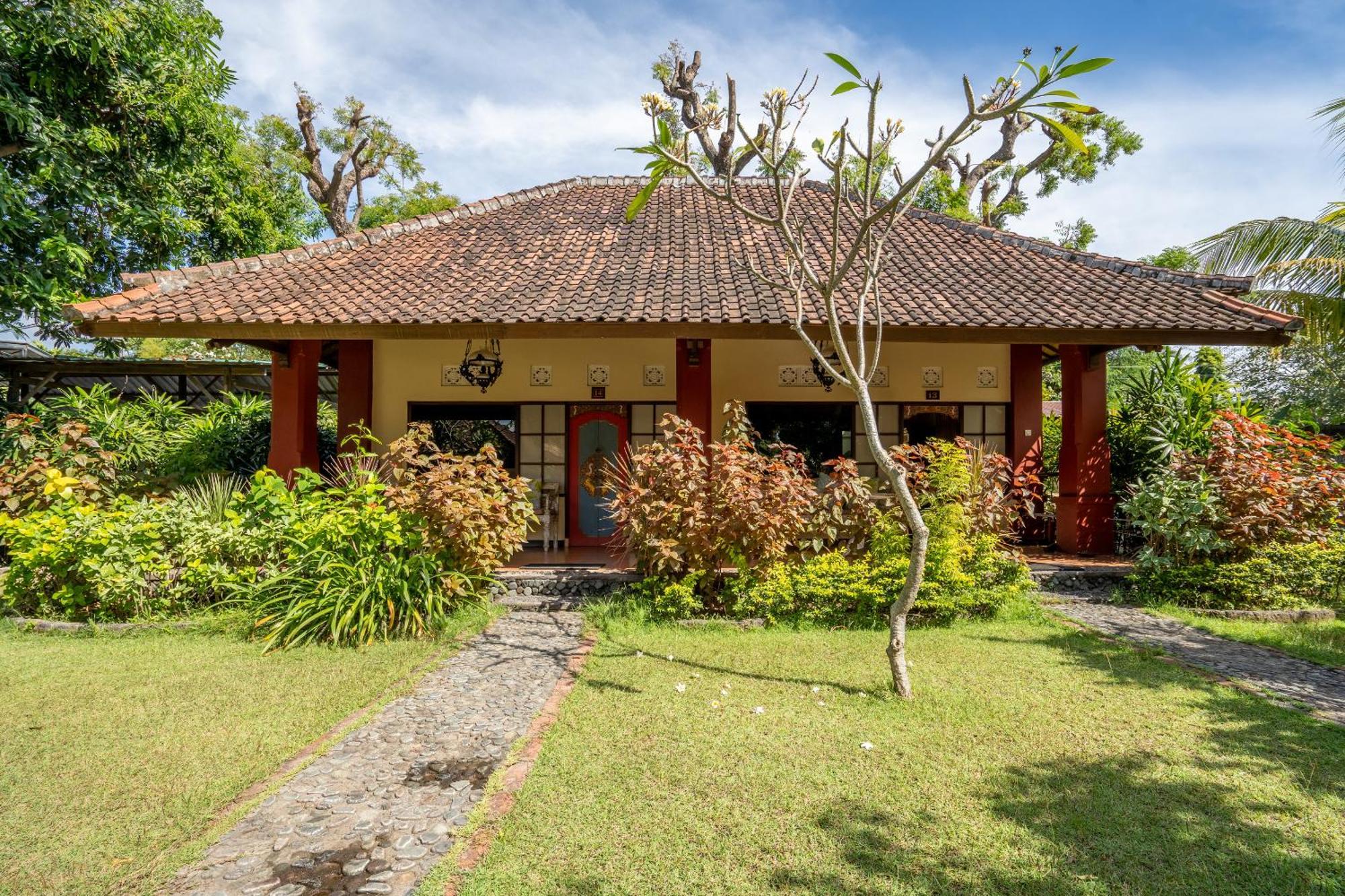 Taman Sari Bali And Resort Pemuteran (Bali)