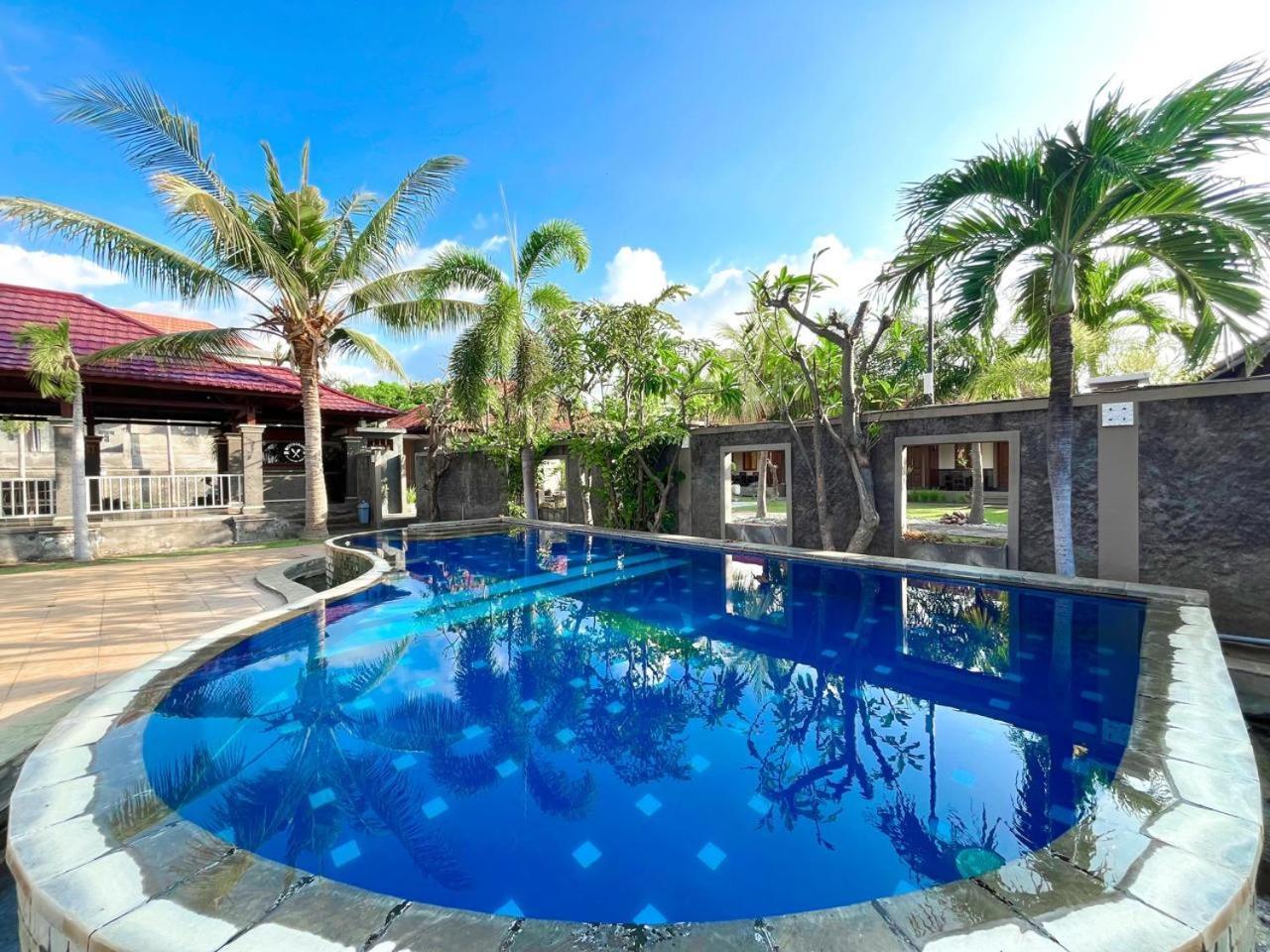 Prabhu Hotel Lovina (Bali)