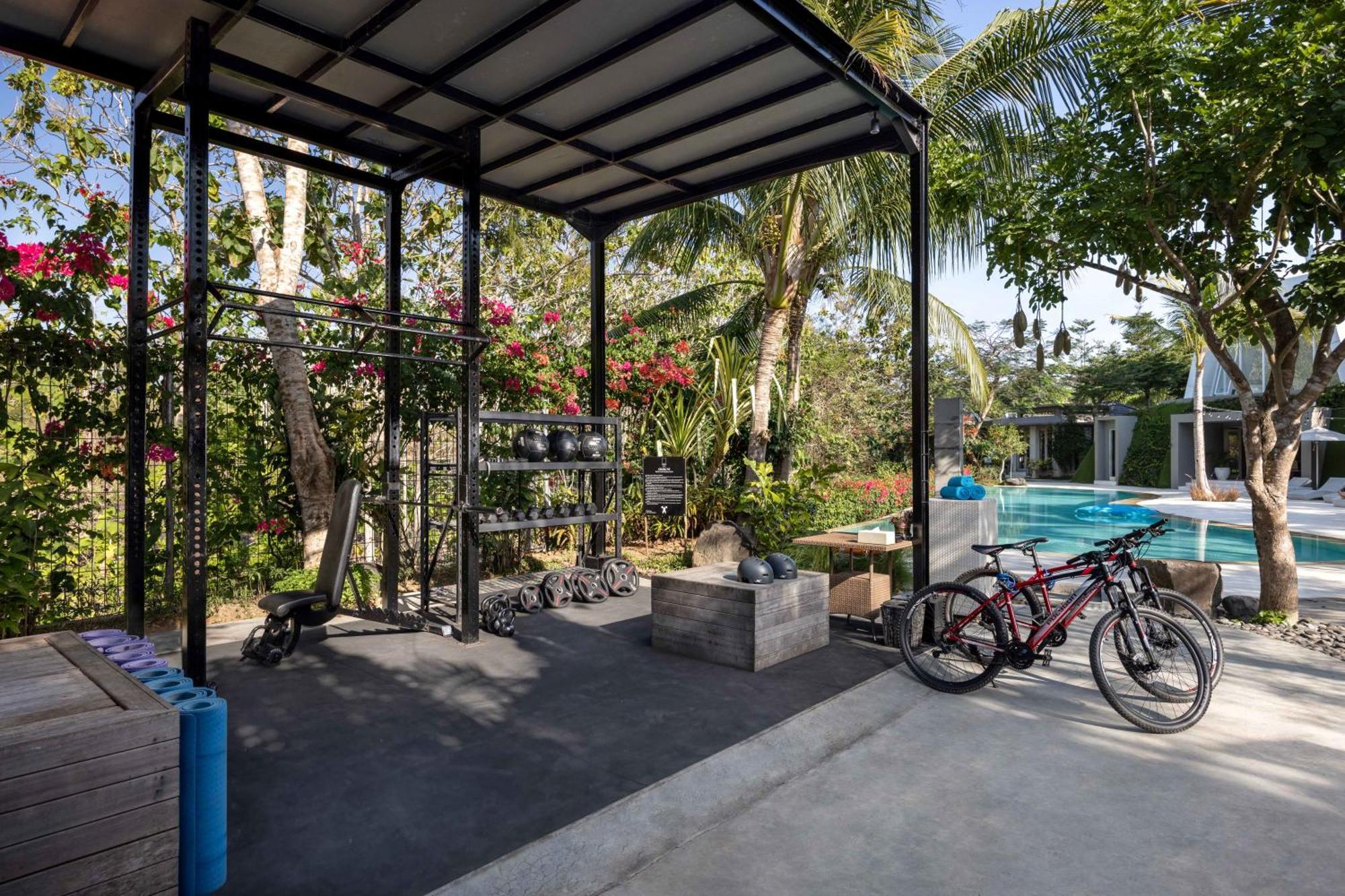 Villa Cross Bali Breakers *