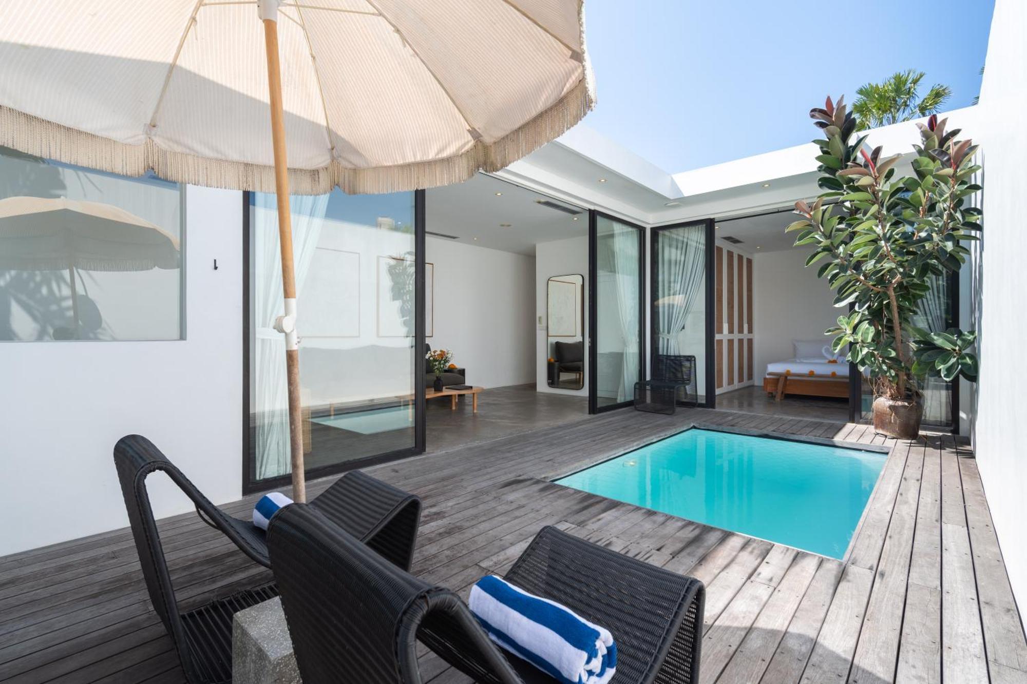 Secluded 1br Pool With Ricefield View In Berawa, 5mins Ride To Villa *