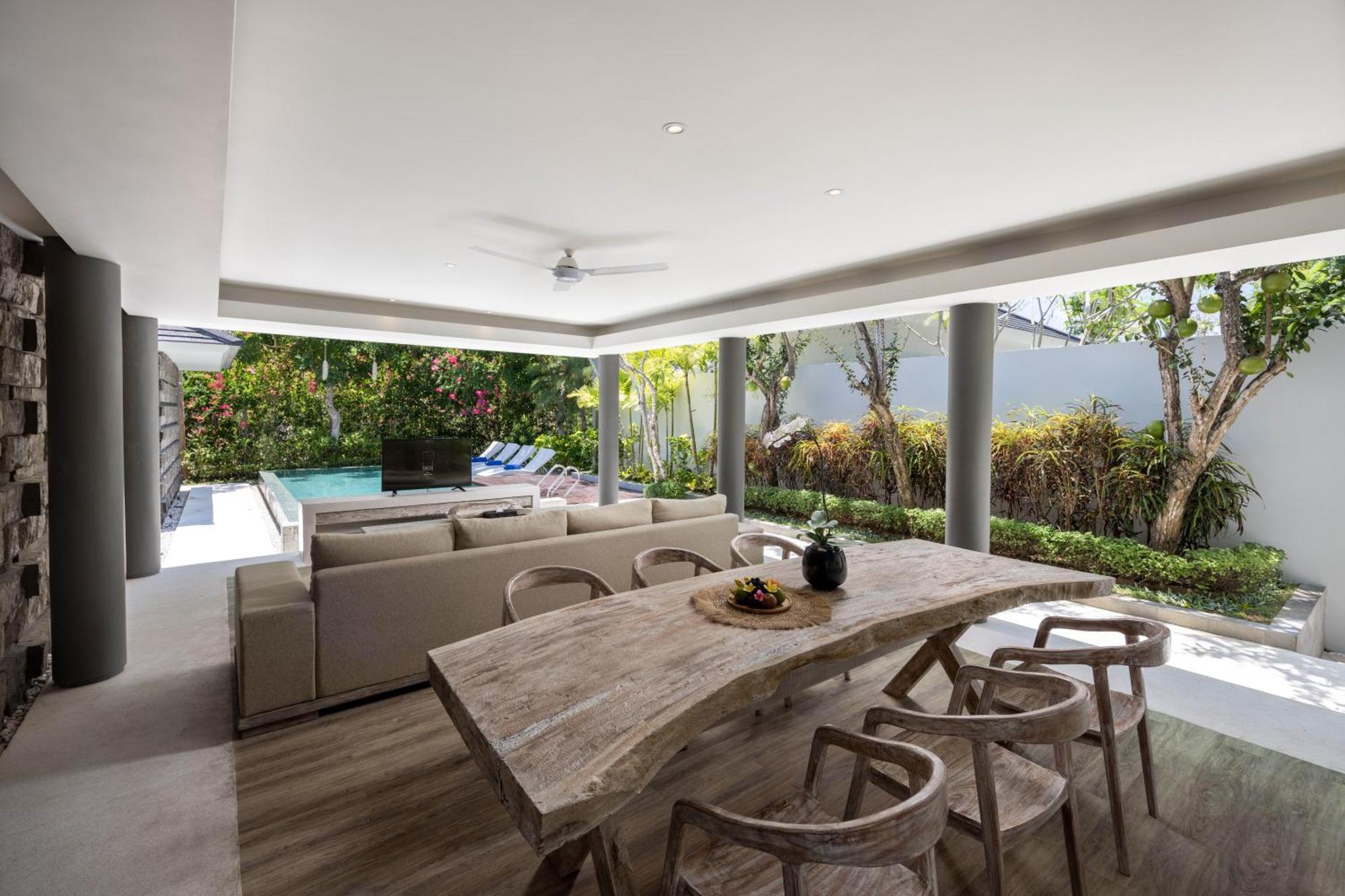 Villa Cross Bali Breakers *