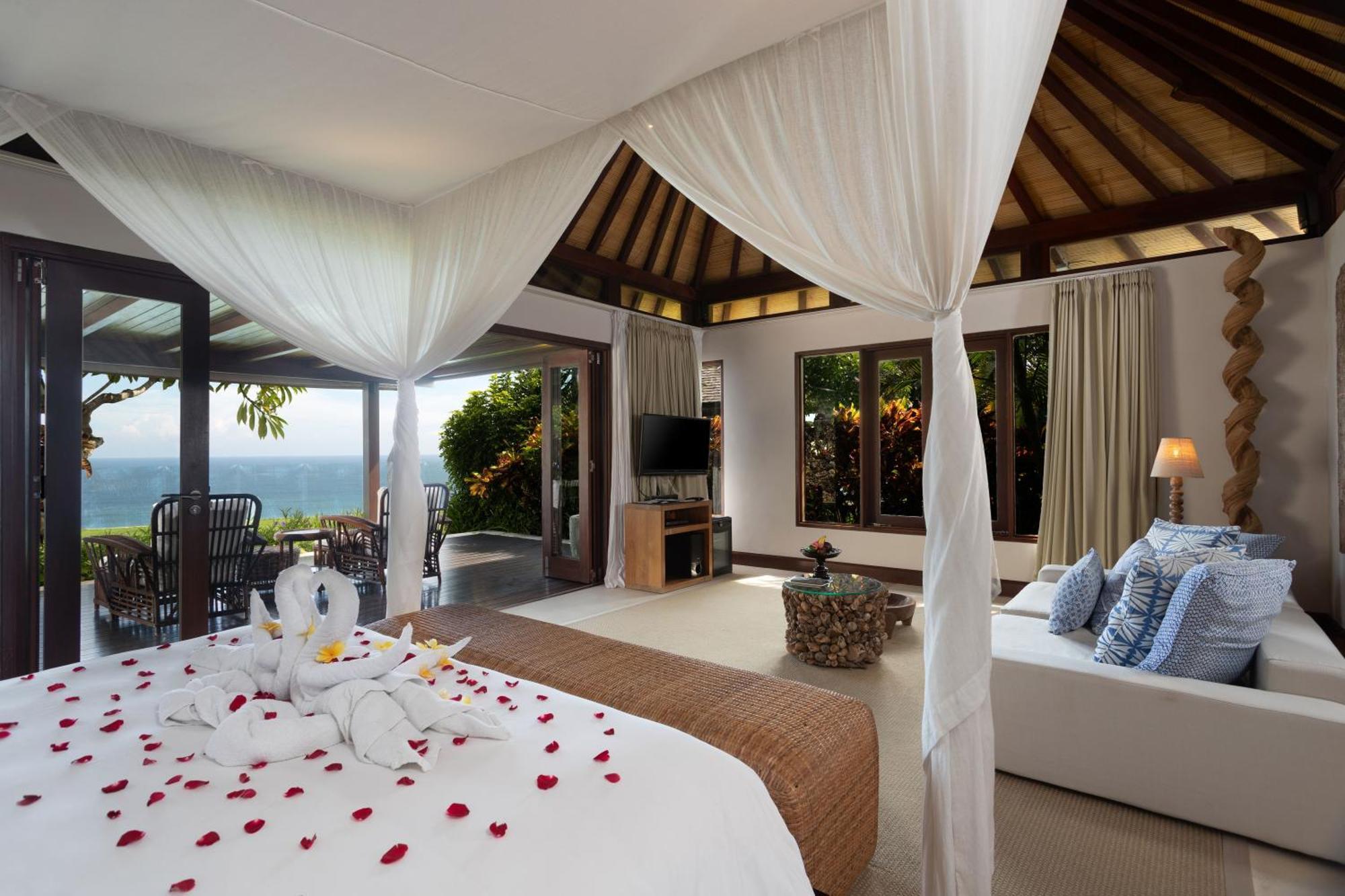The Ungasan Clifftop Resort 5*