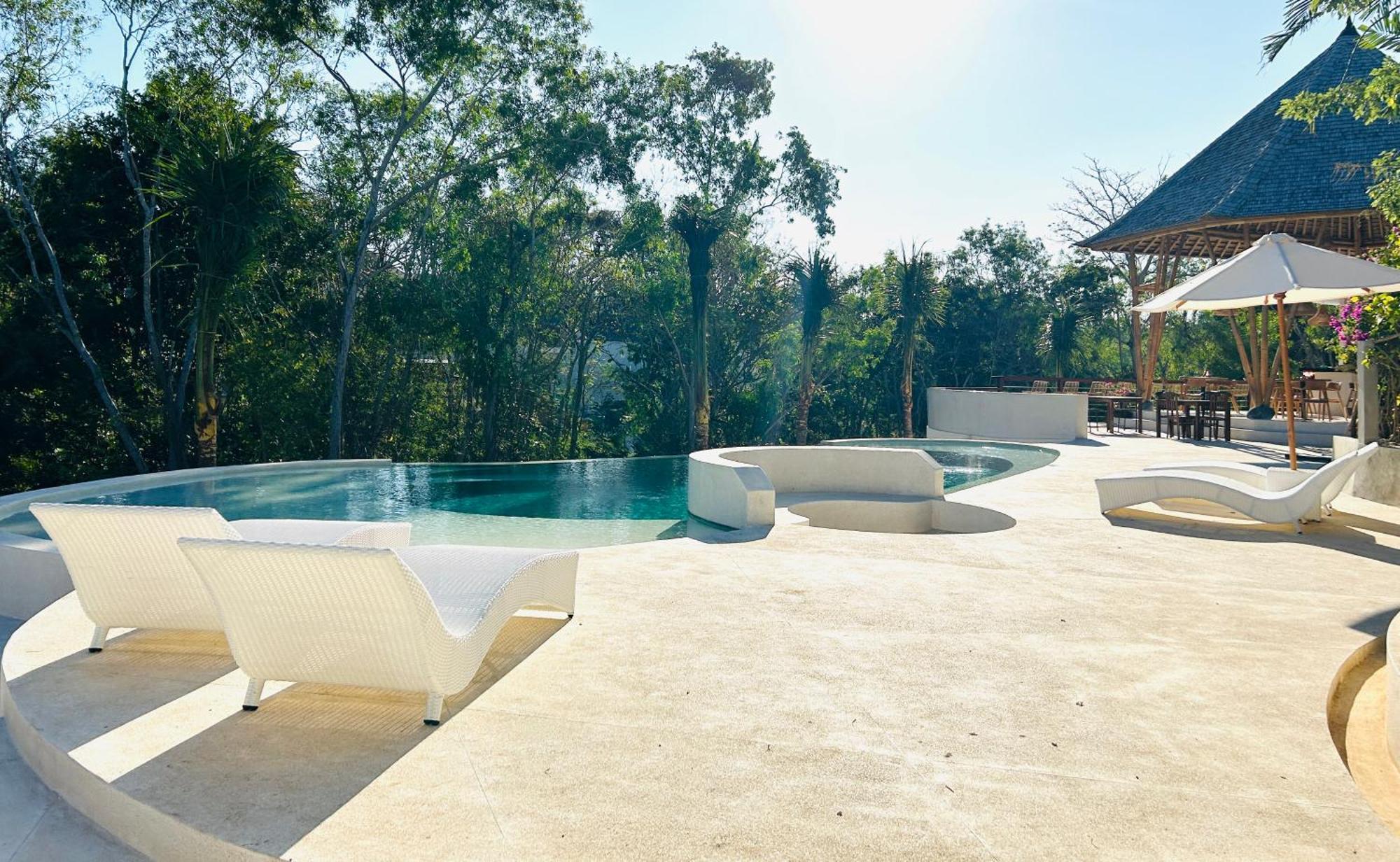 Tregge Surf Camp * Uluwatu (Bali)