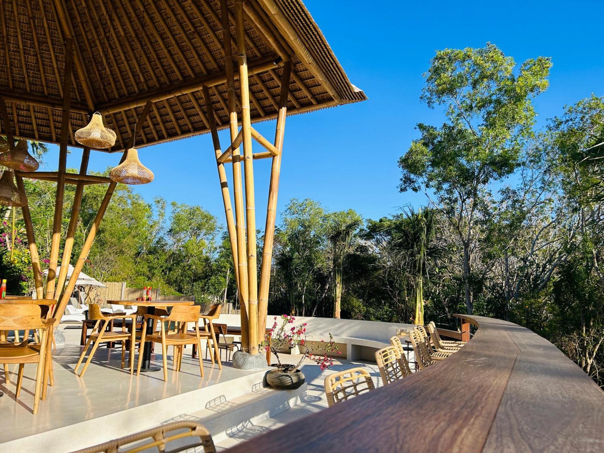 Tregge Surf Camp Uluwatu (Bali)