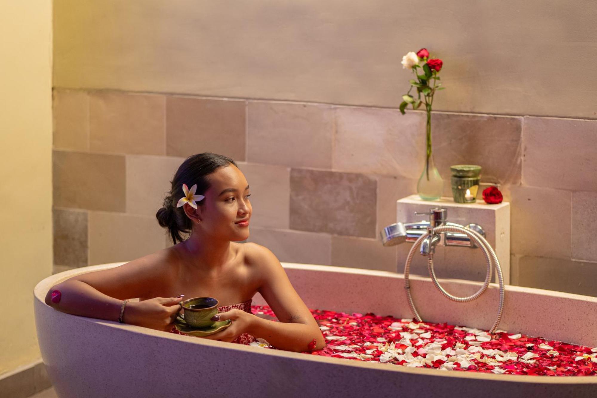 Prime Plaza - Bali Hotel 4*