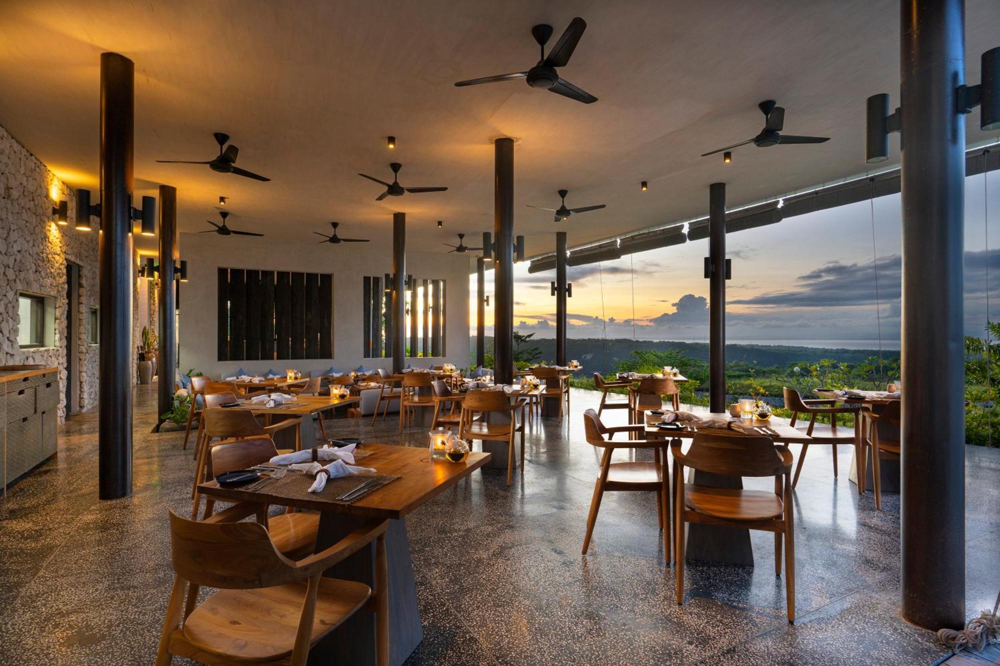 Maua Nusa Penida Bali Resort 5*