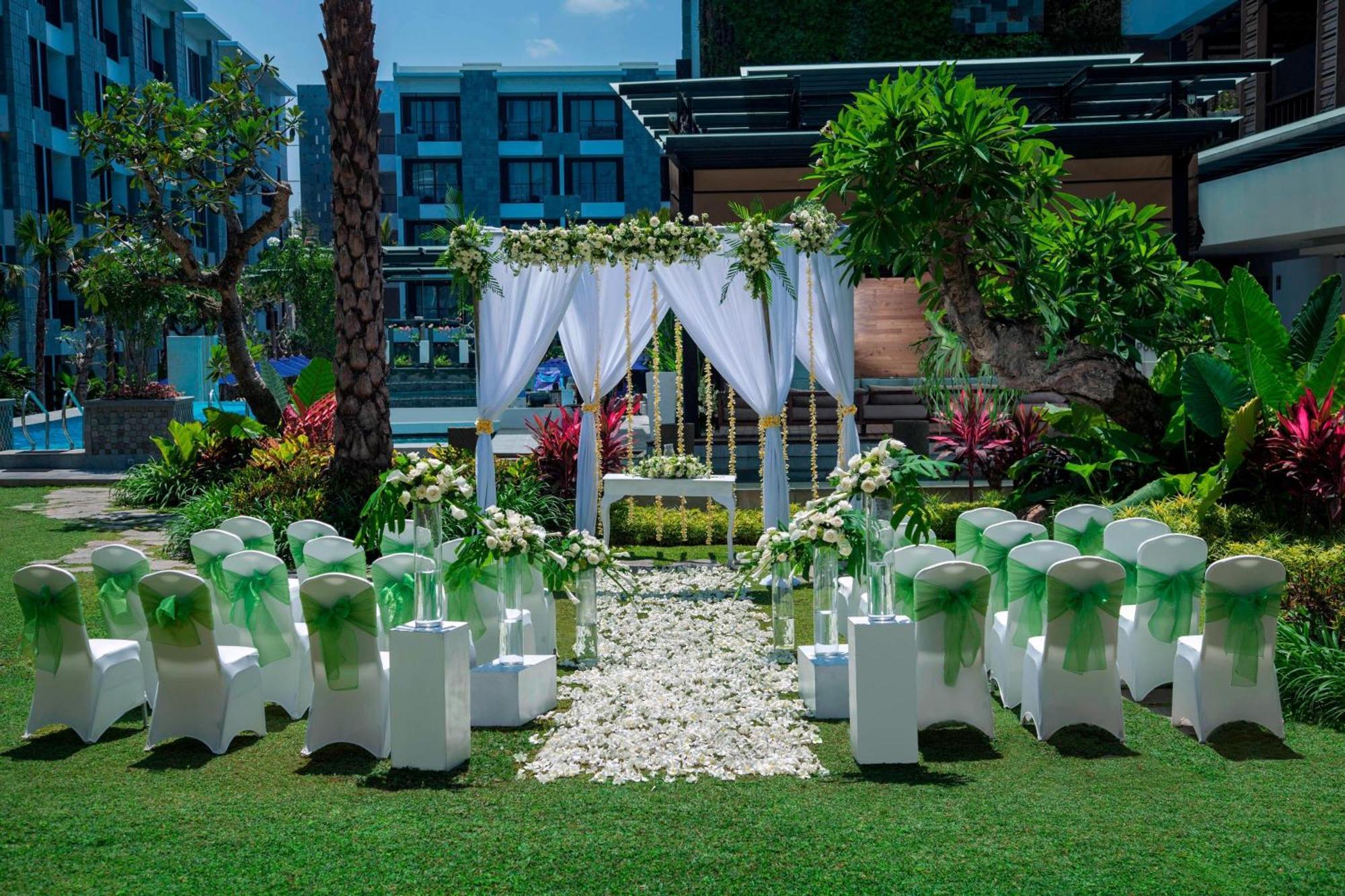 Courtyard By Marriott Bali Resort 5*