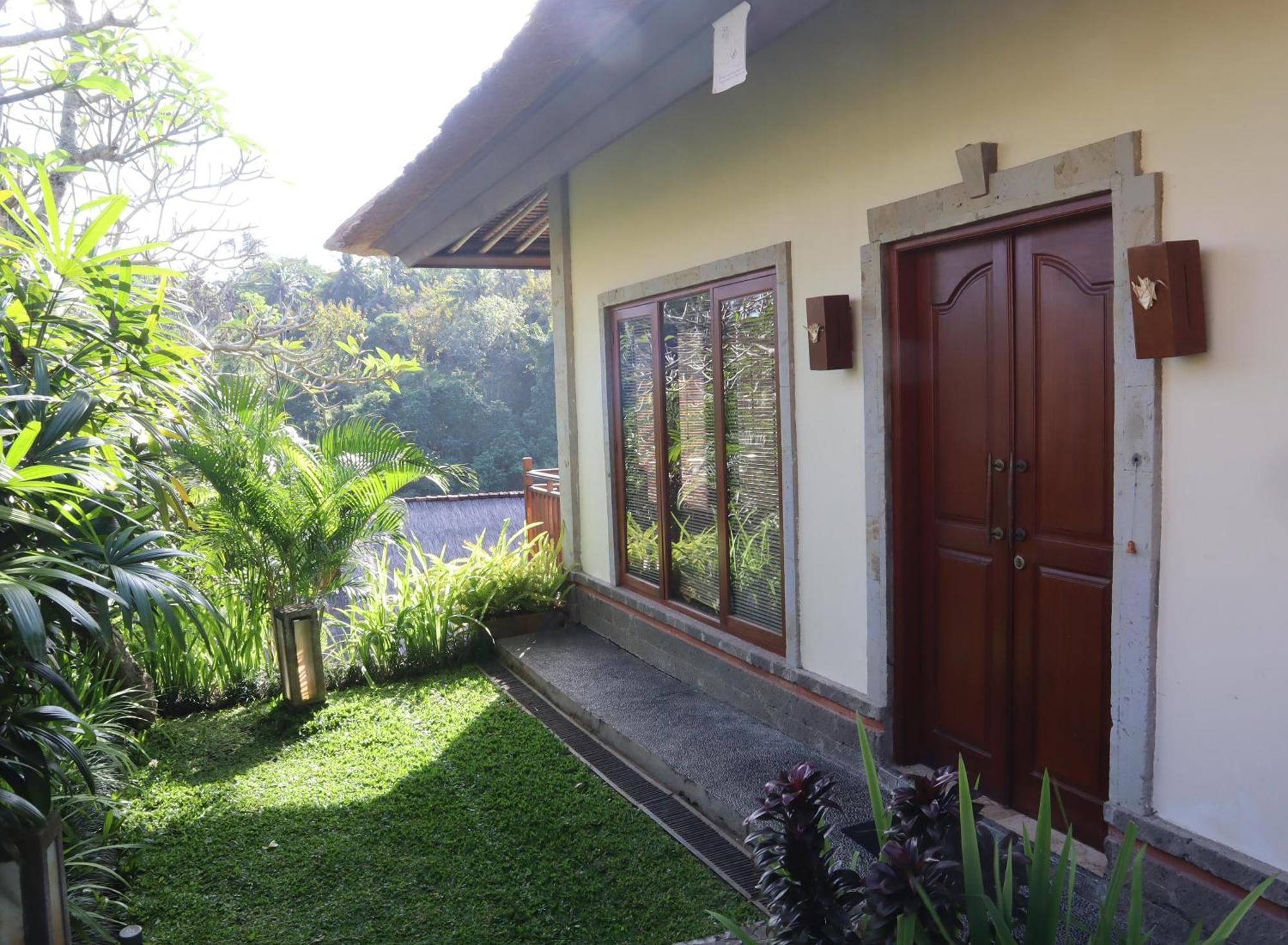 Masari & Ubud Villa BALI