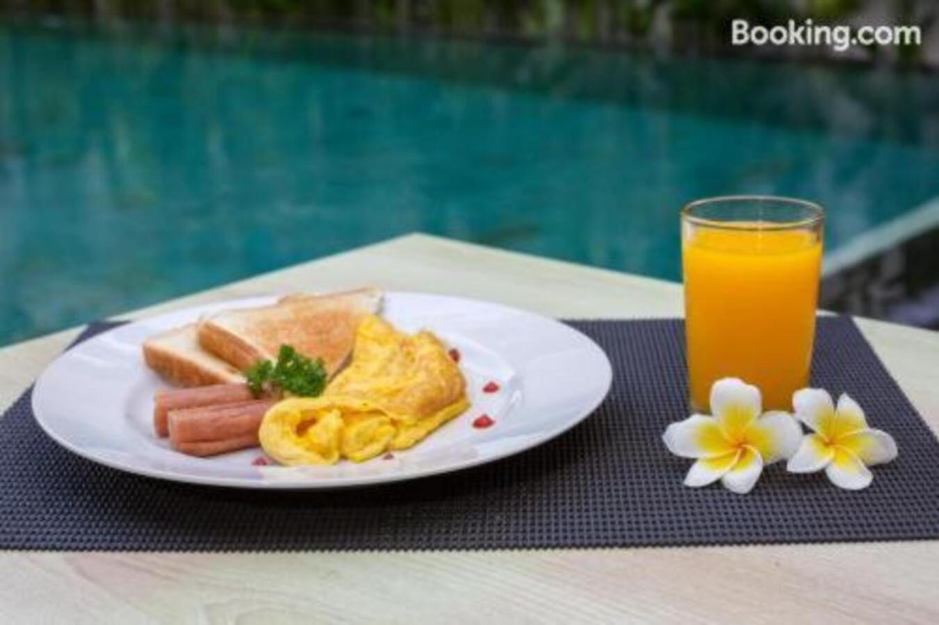 The Rinaya By Ecommerceloka Hotel 3*