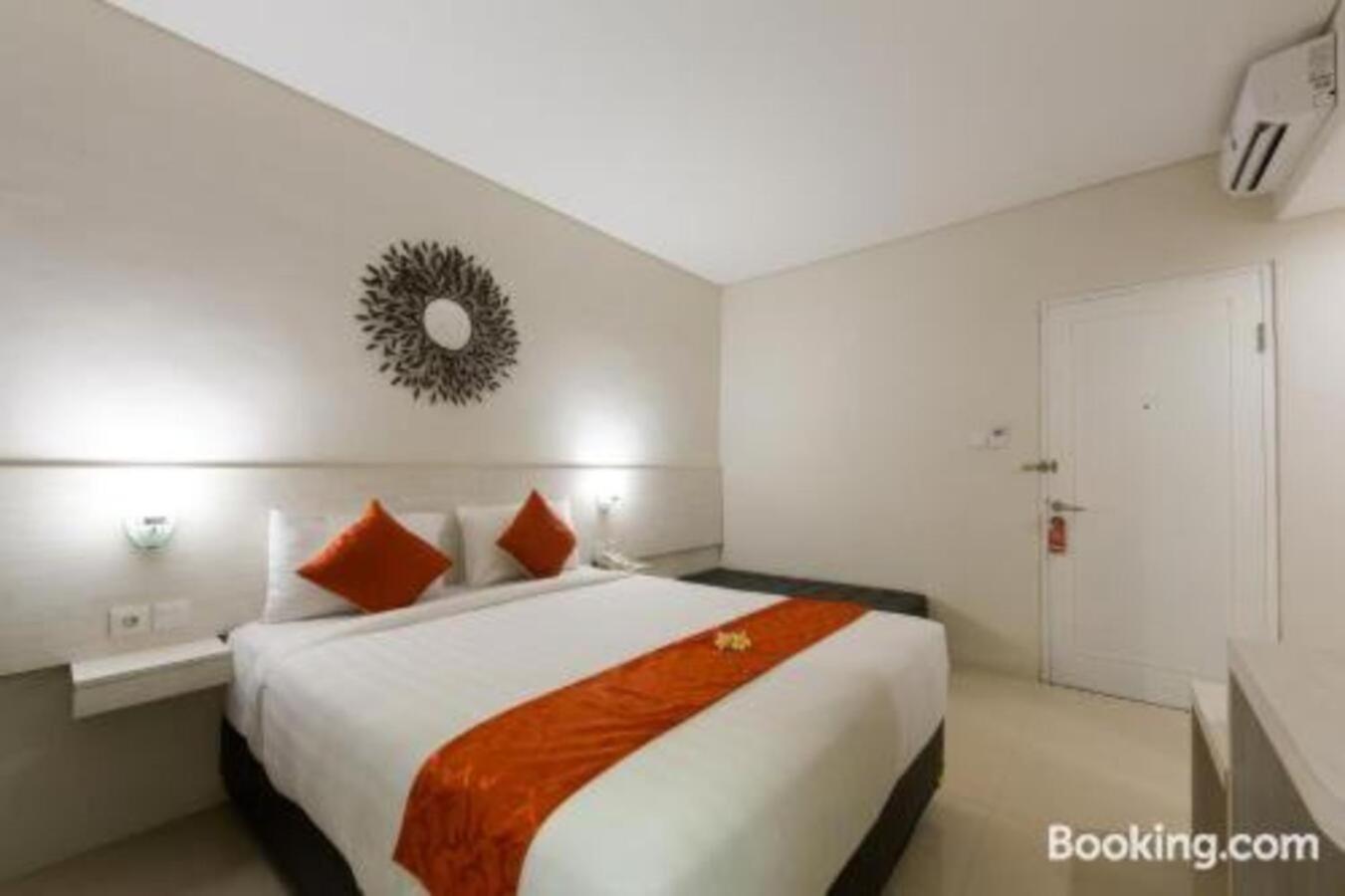 Hotel The Rinaya By Ecommerceloka Canggu (Bali)