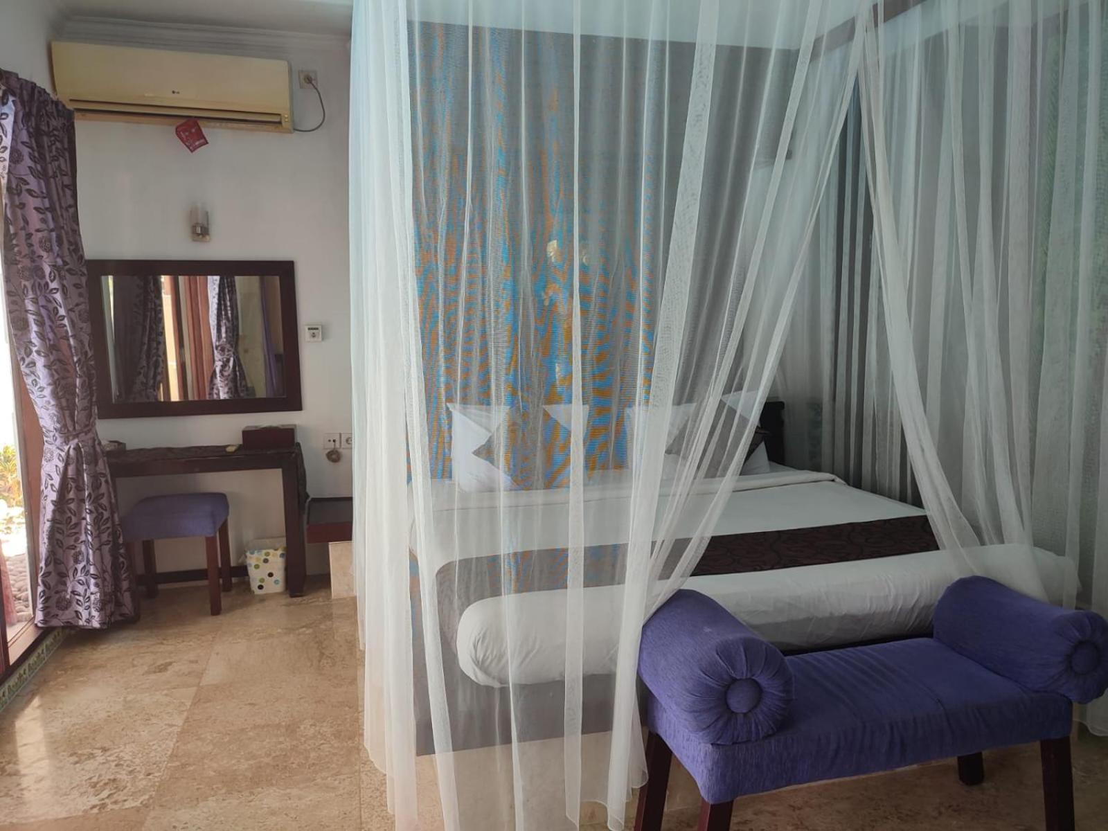 Private With Swimming Pool Bed & Breakfast