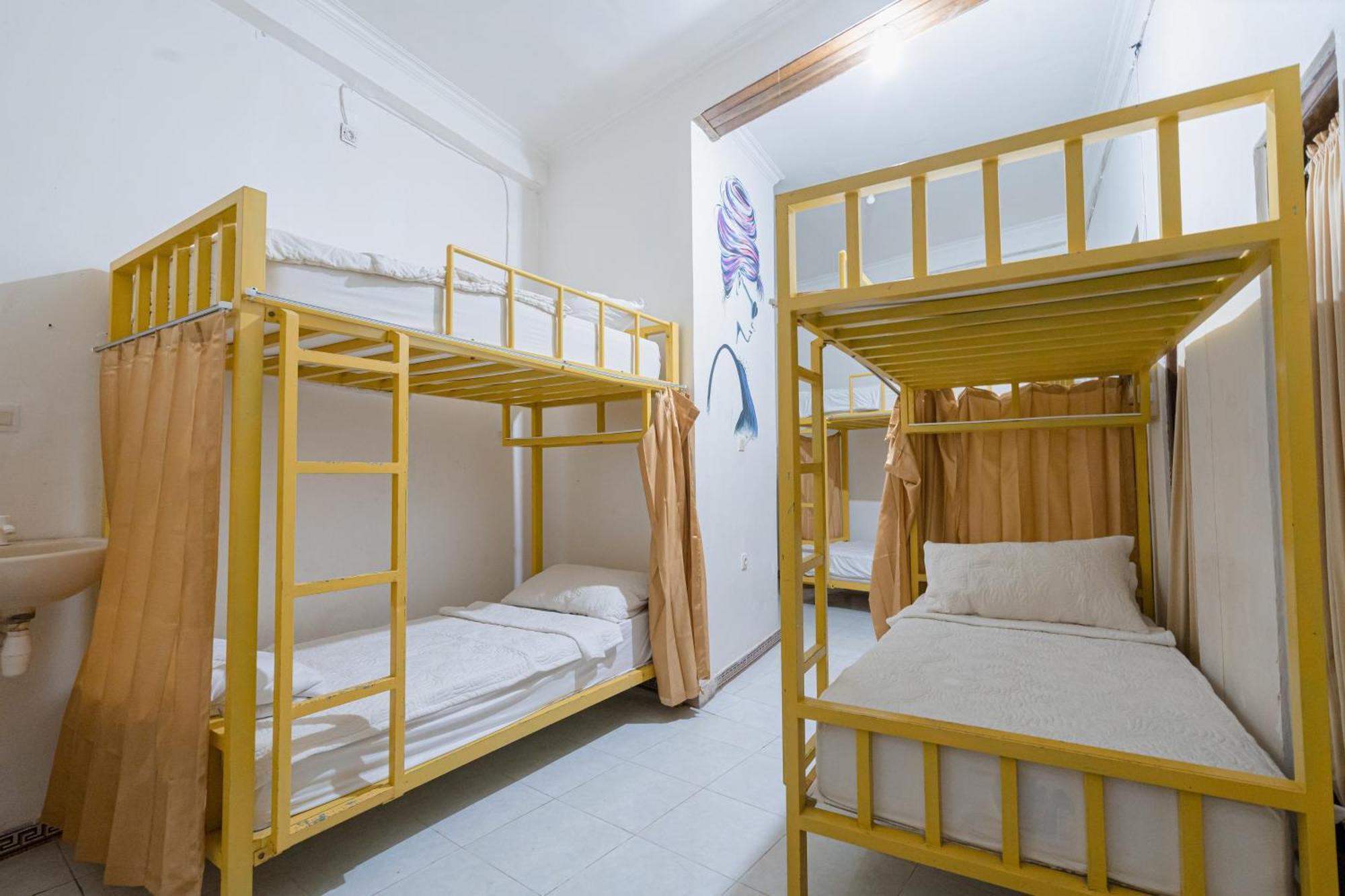 The Mel Guest house 3*