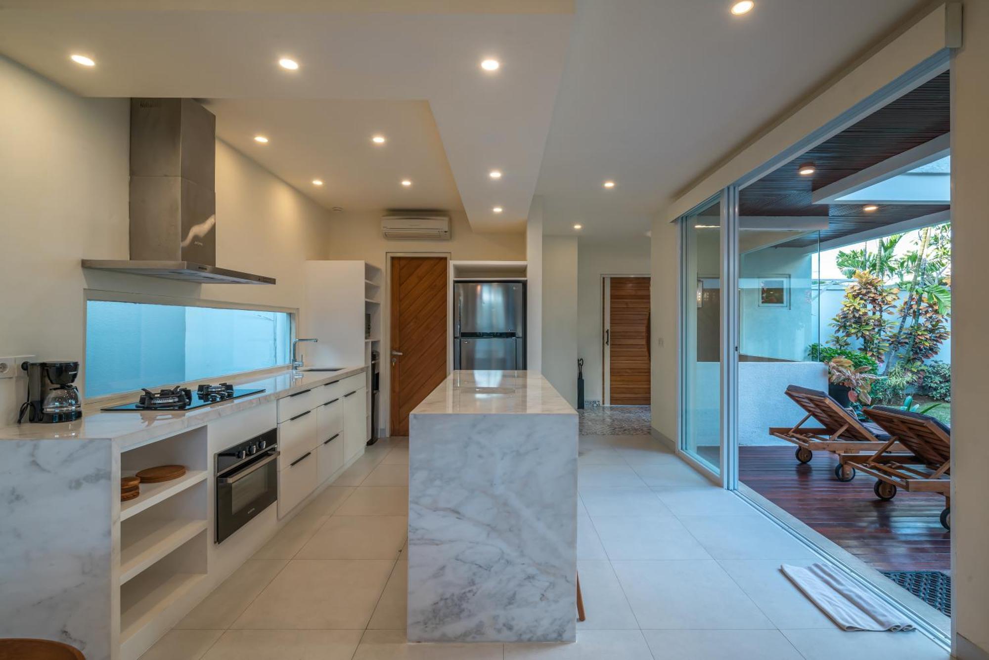 Villa Nestor - New Contemporary 3bd Next To The