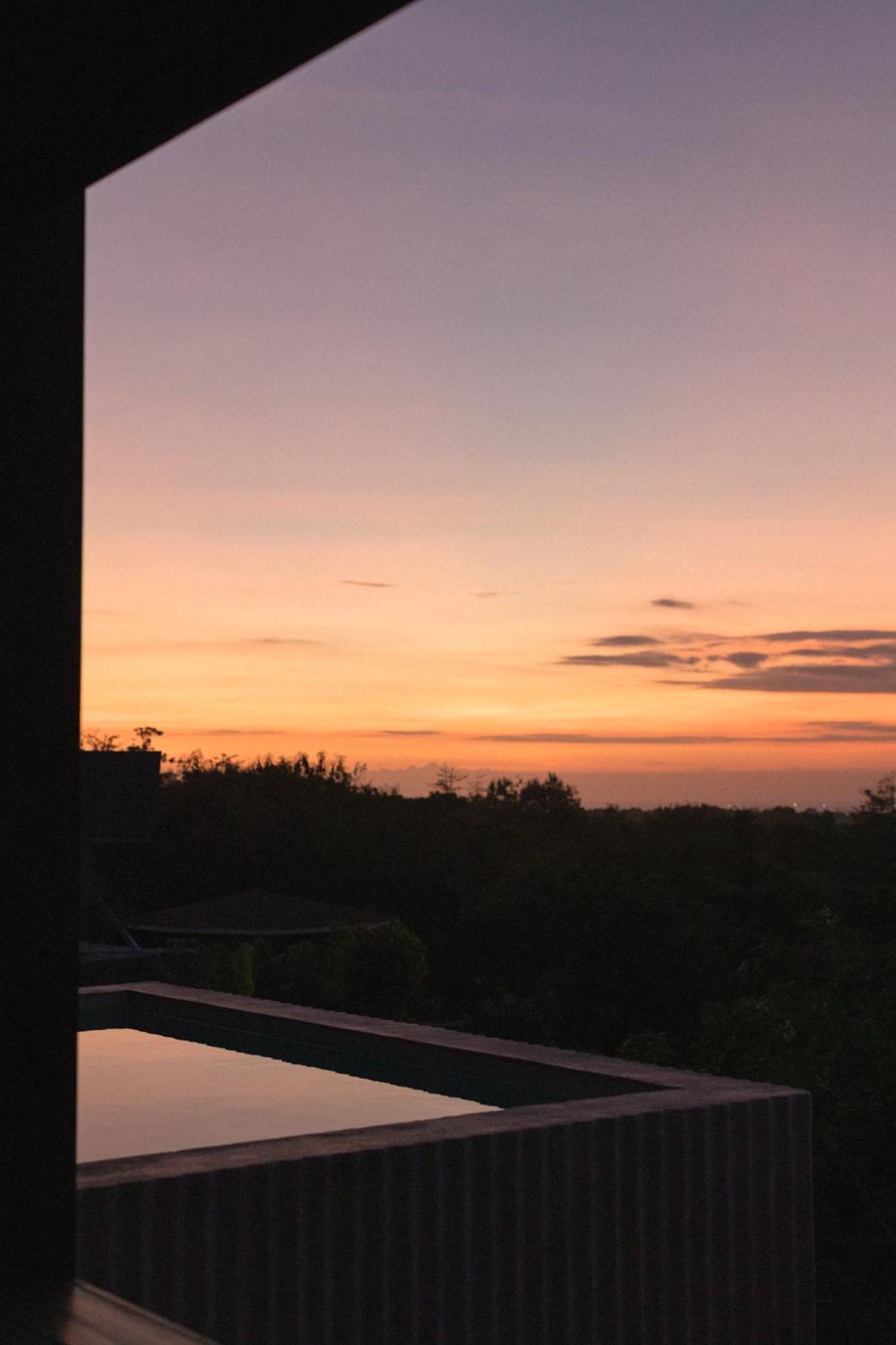 Villa Kado Kubu - Boutique 2br Pink & Sky Pool With Ocean Views In *