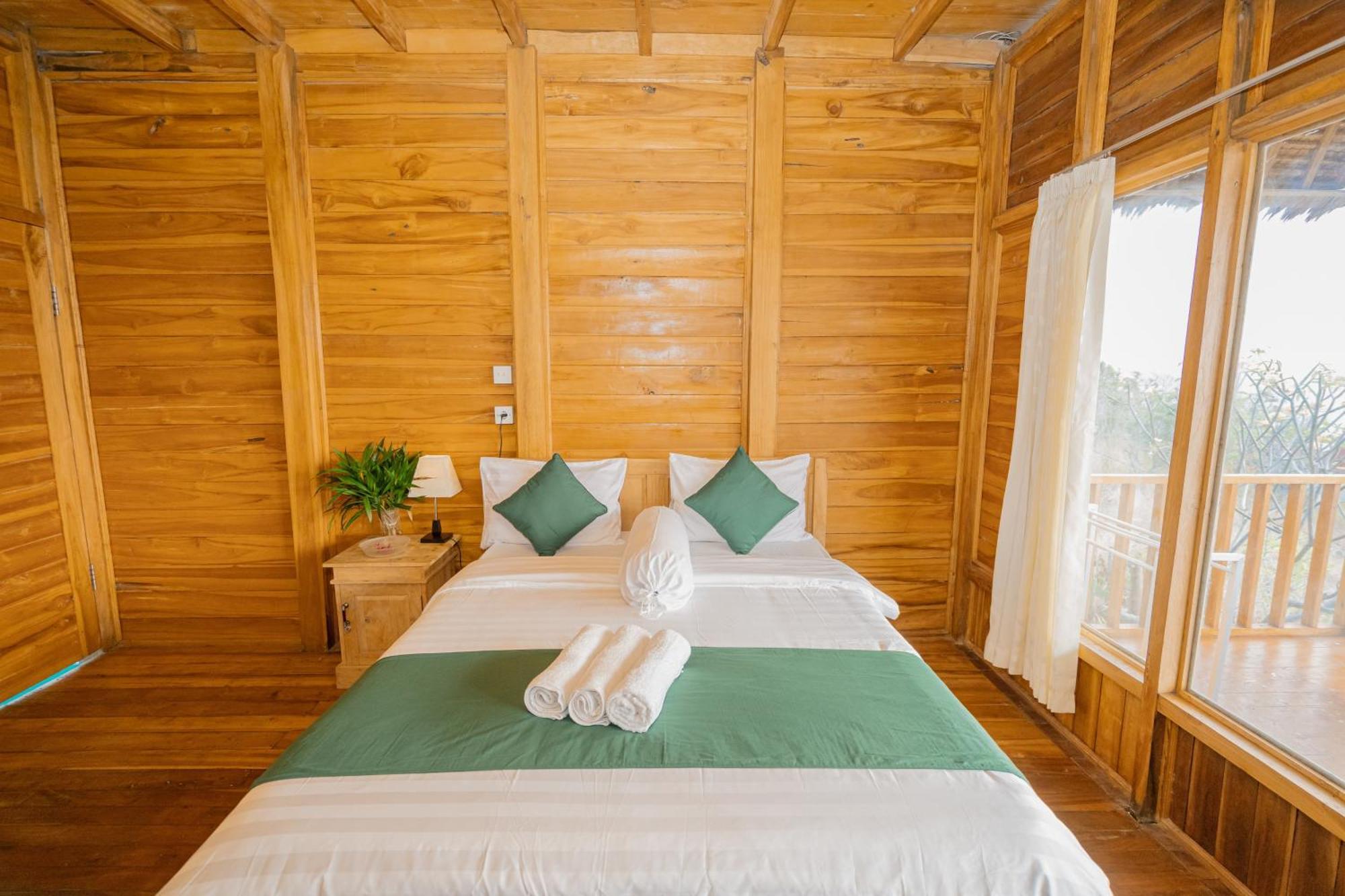 Holiday park The Somayan 2*