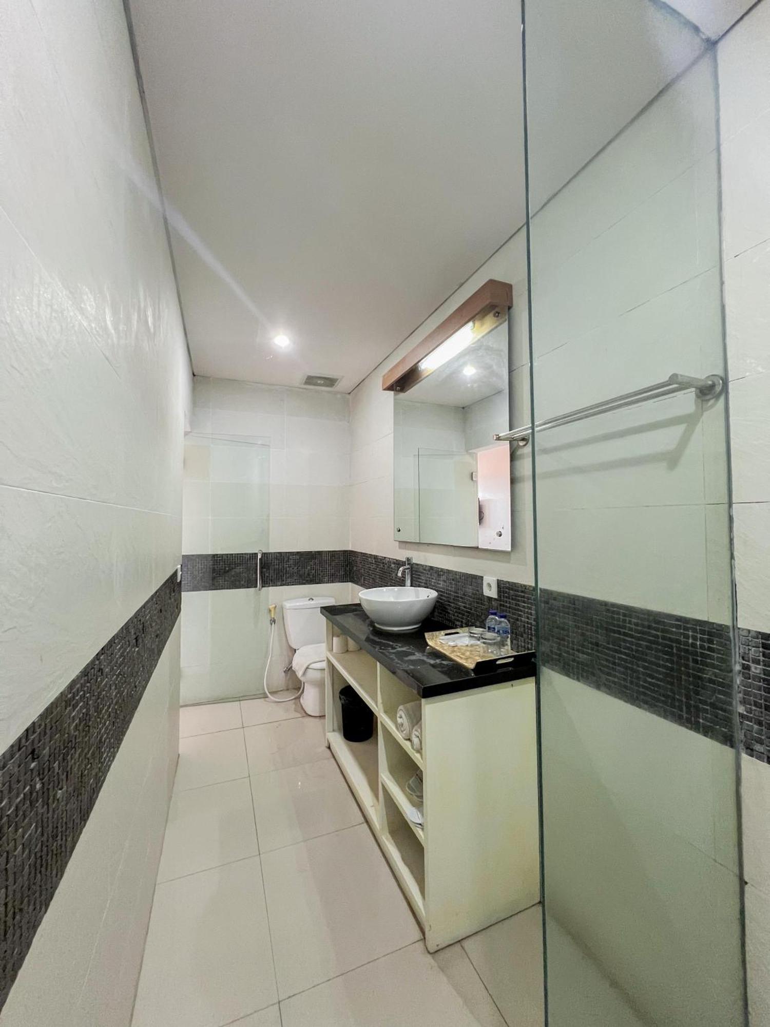 Apple Guest house Kerobokan (Bali)