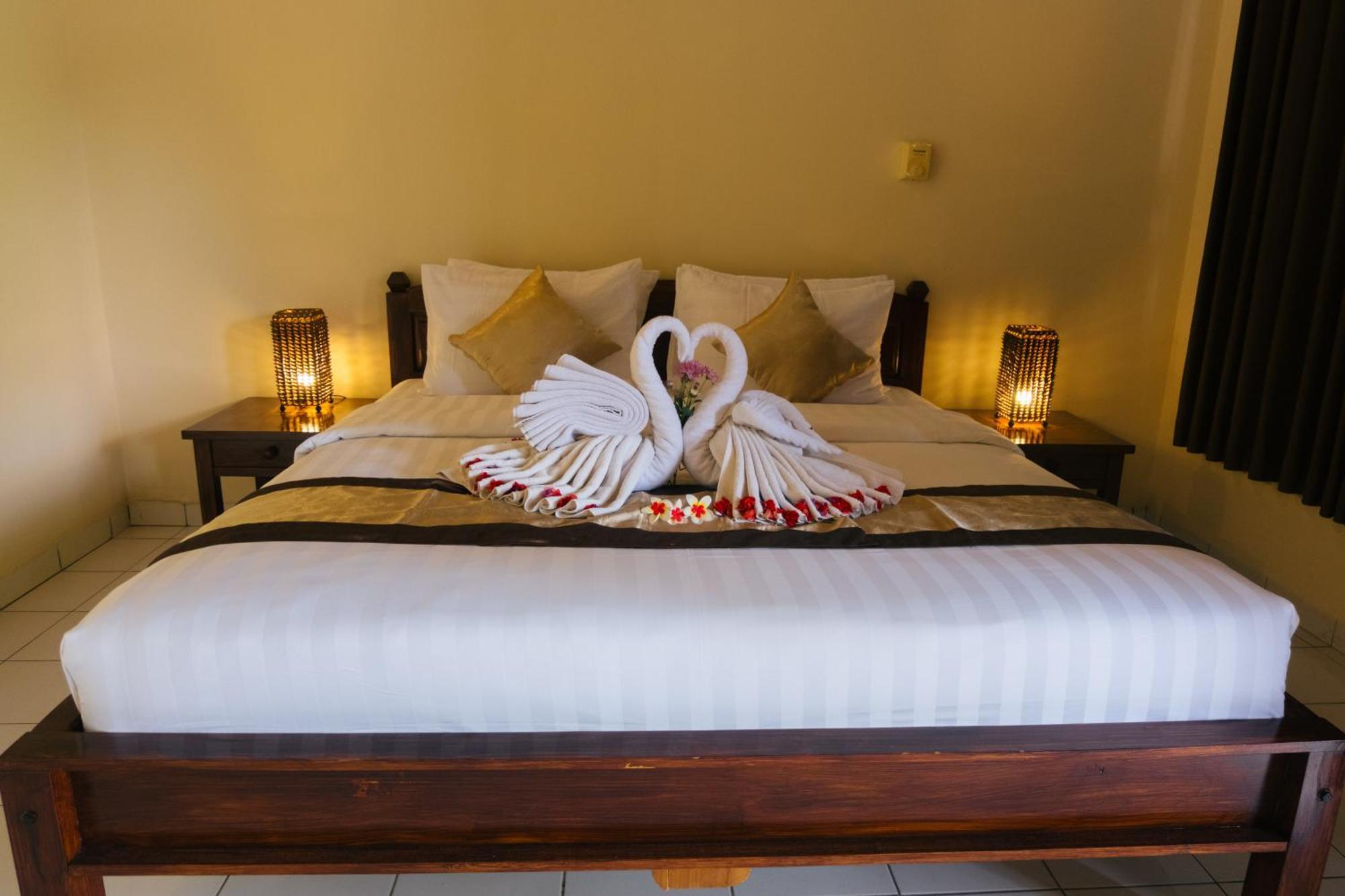 New Starlight Holiday park Lovina (Bali)