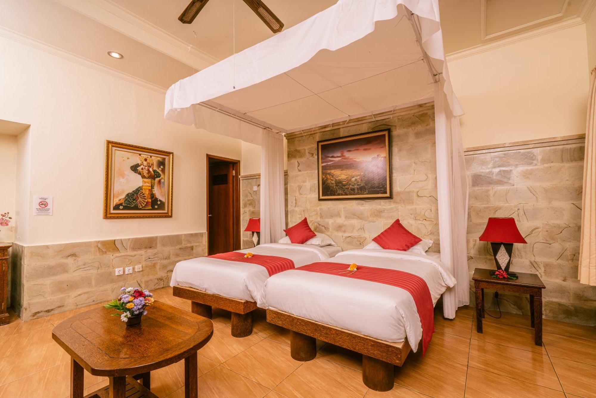 Mahagiri Resort&restaurant Resor 4*