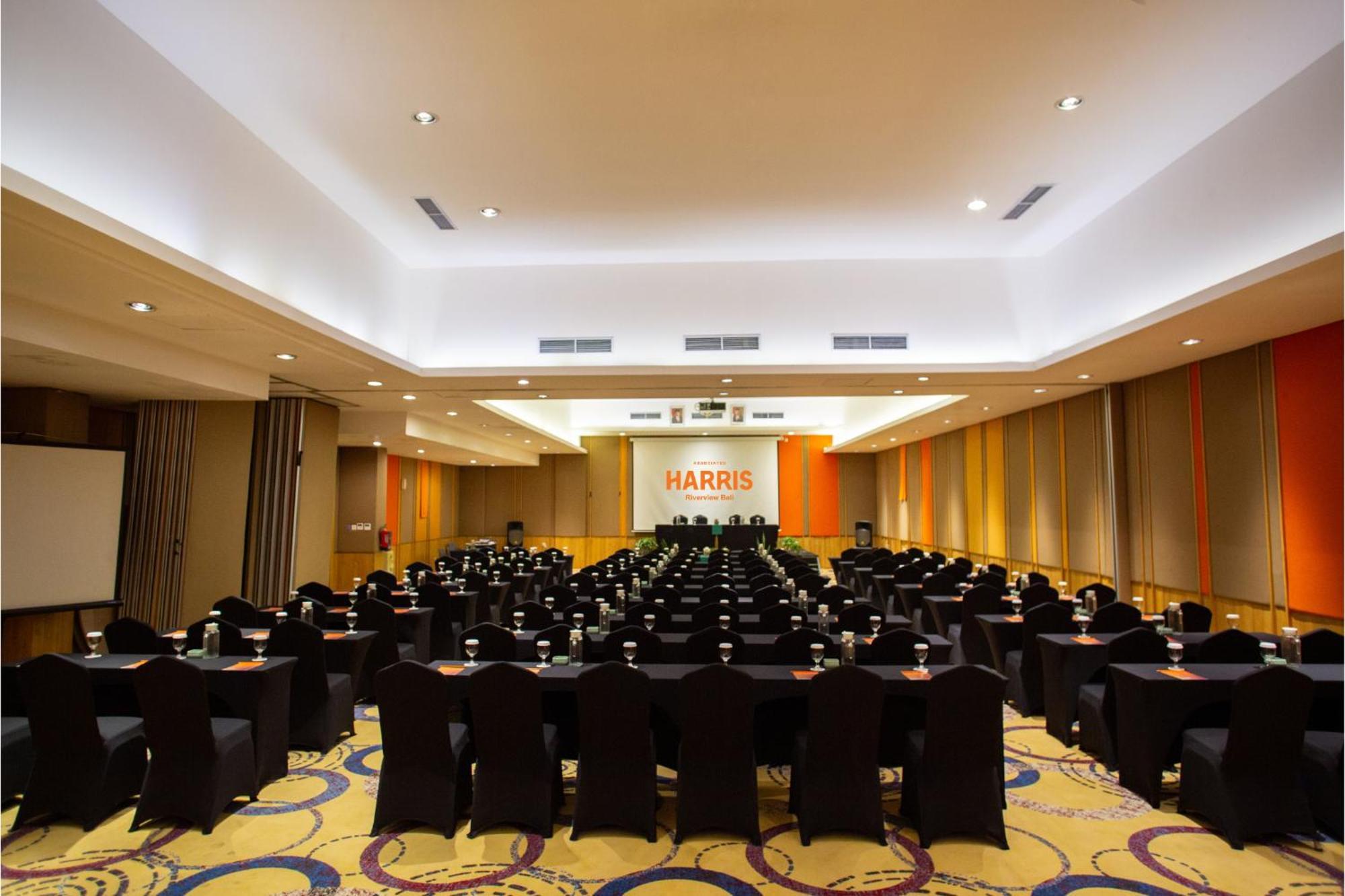 Hotel Harris & Residences Riverview Kuta, Bali 4*