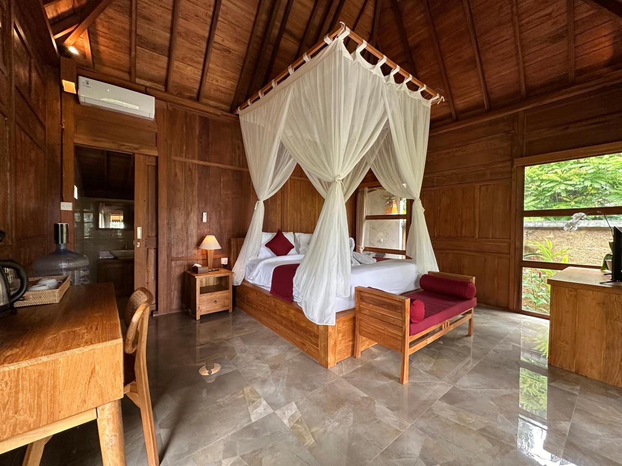 Toya Sutra Villa *