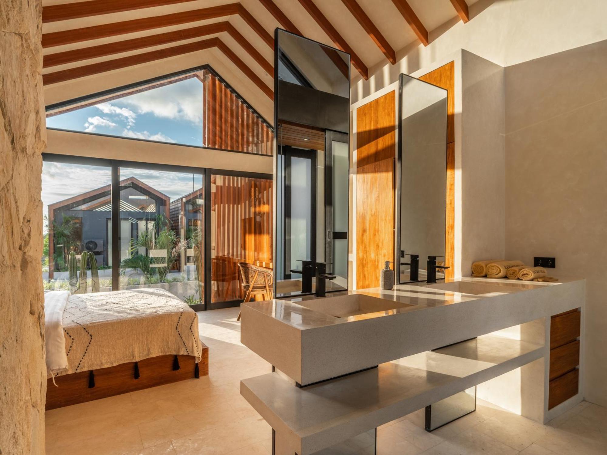 Villa Blacksand Echo *