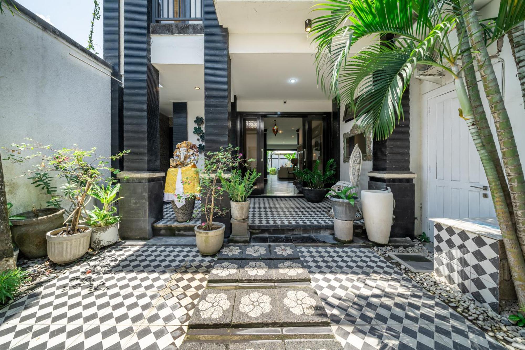 Lingkar 89a Villa Canggu (Bali)