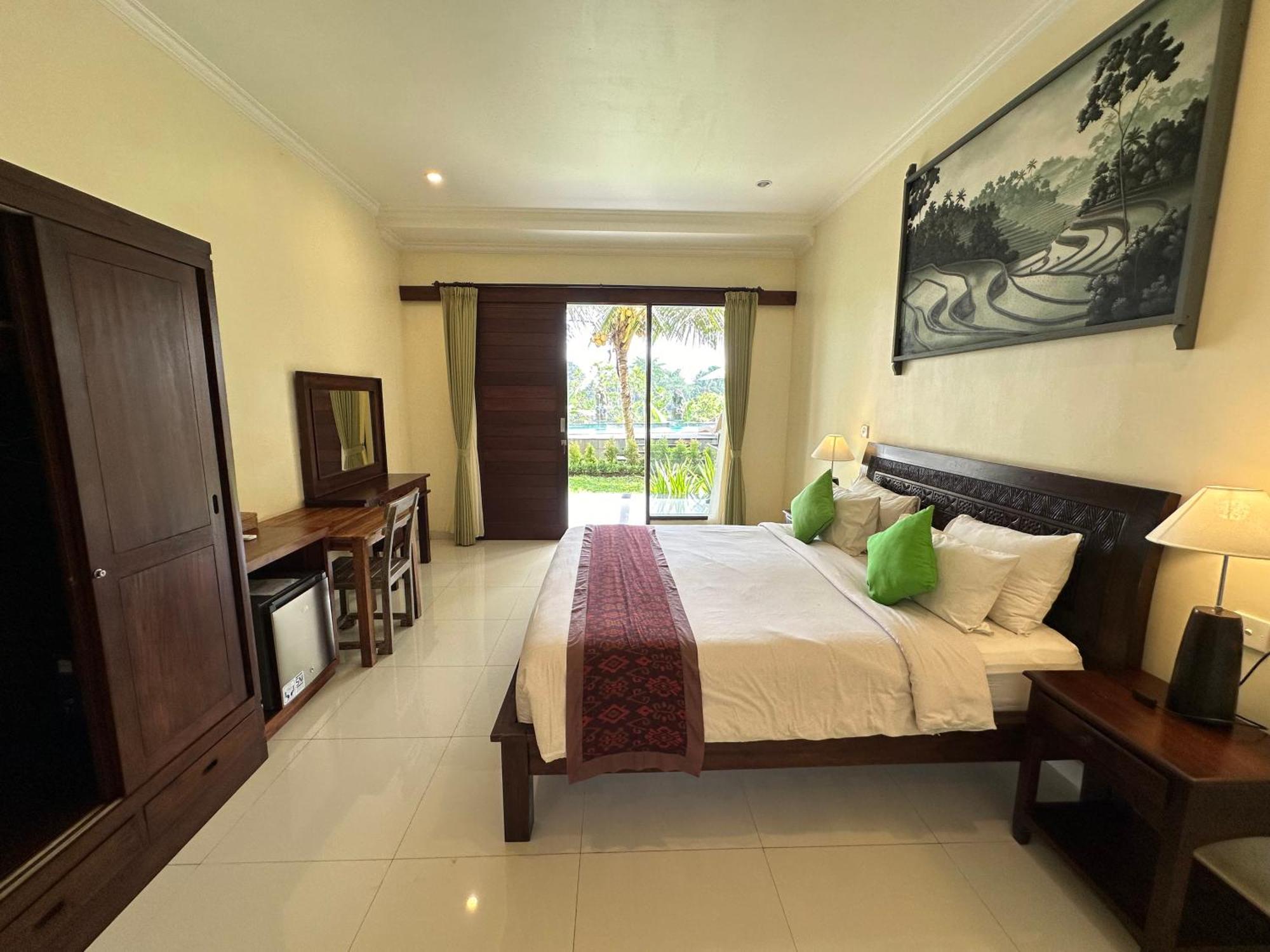 Brata Hotel