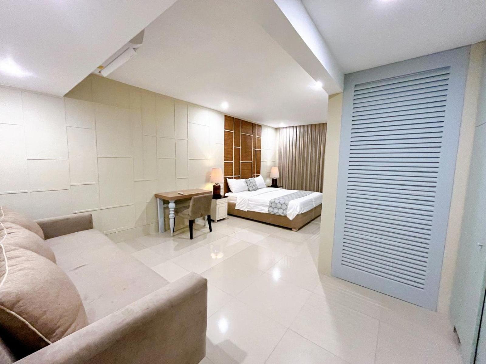 Astana Hotel Seminyak (Bali)