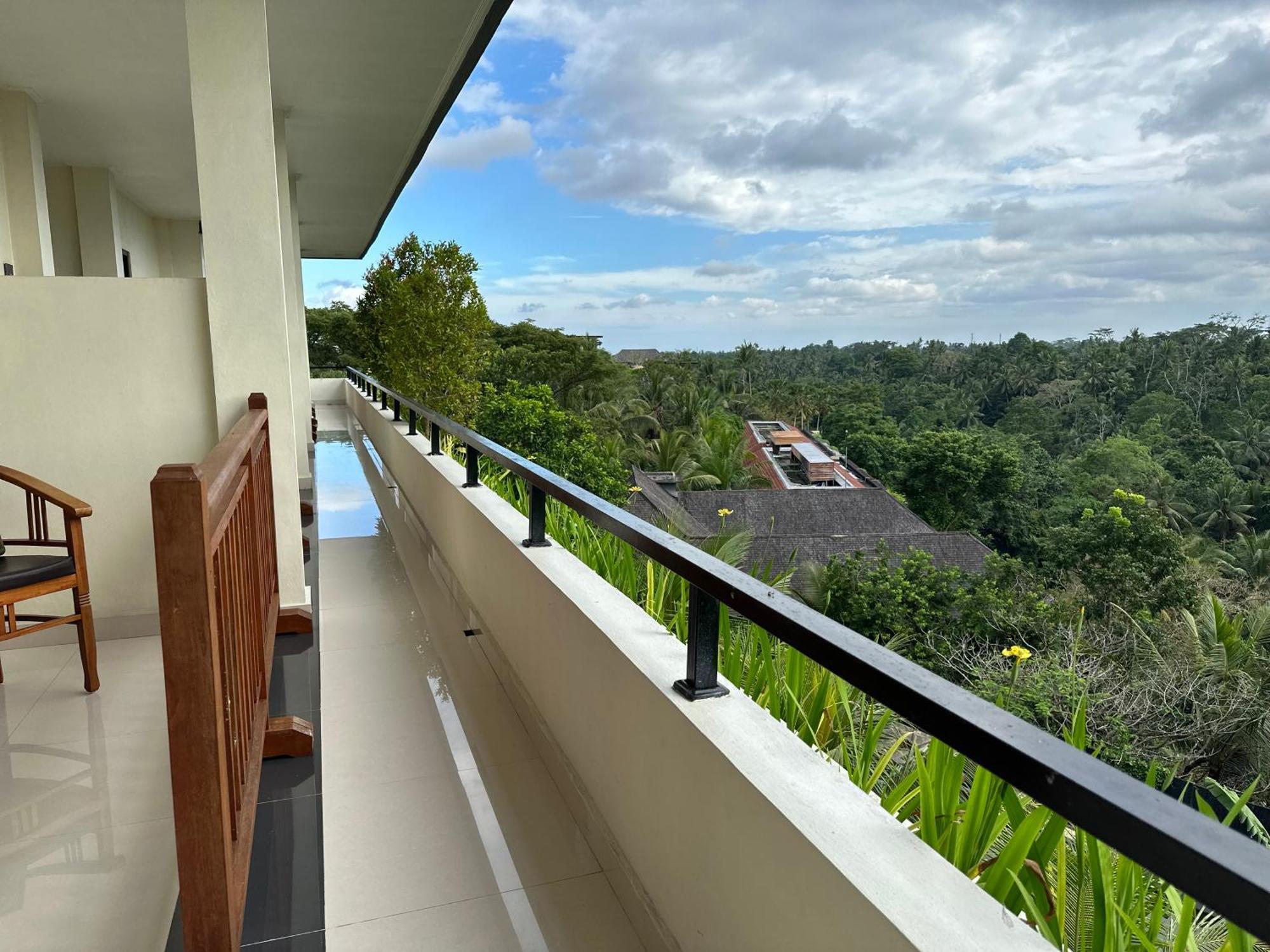 Brata Hotel