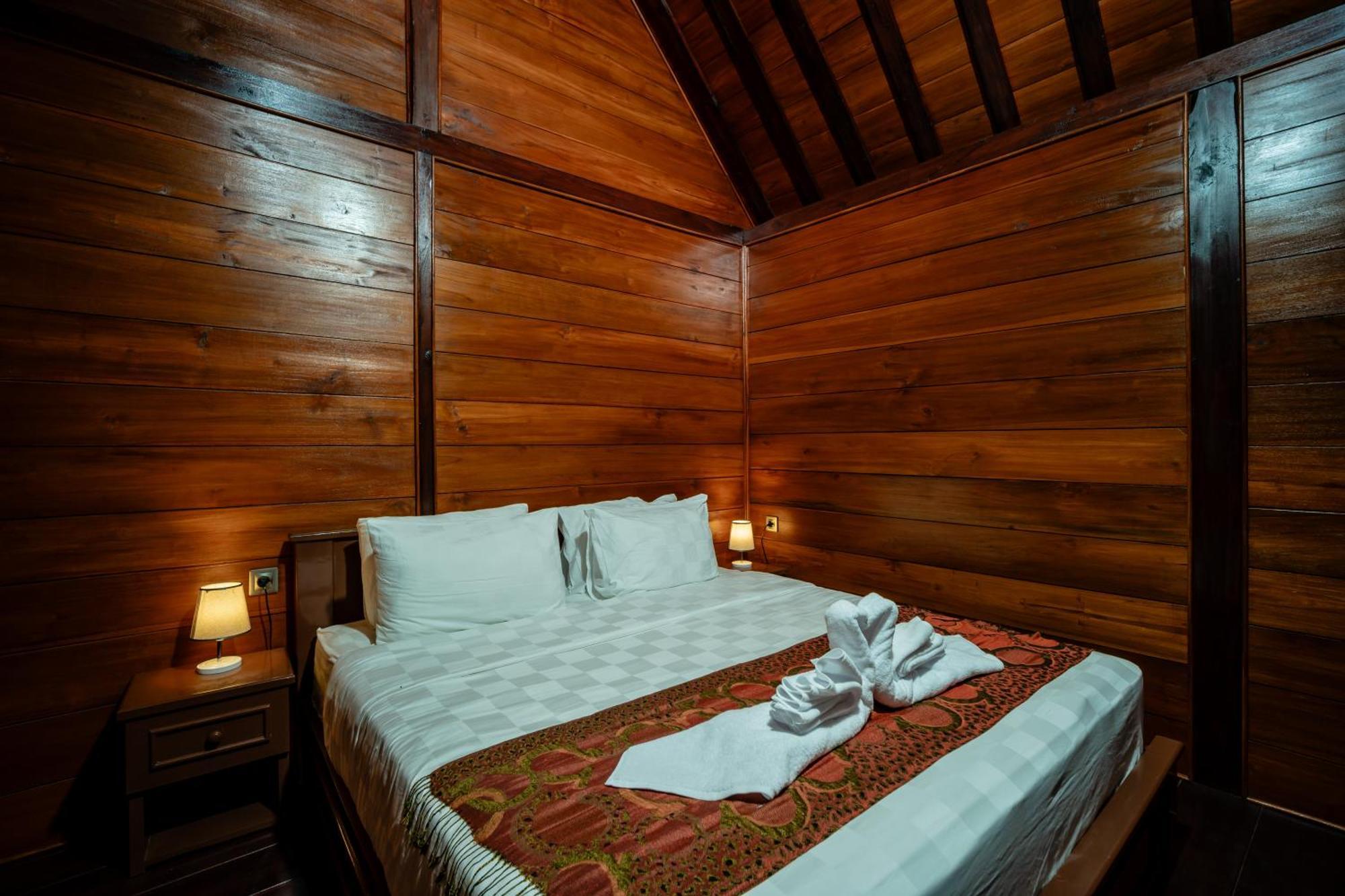 Devana Hotel 3*