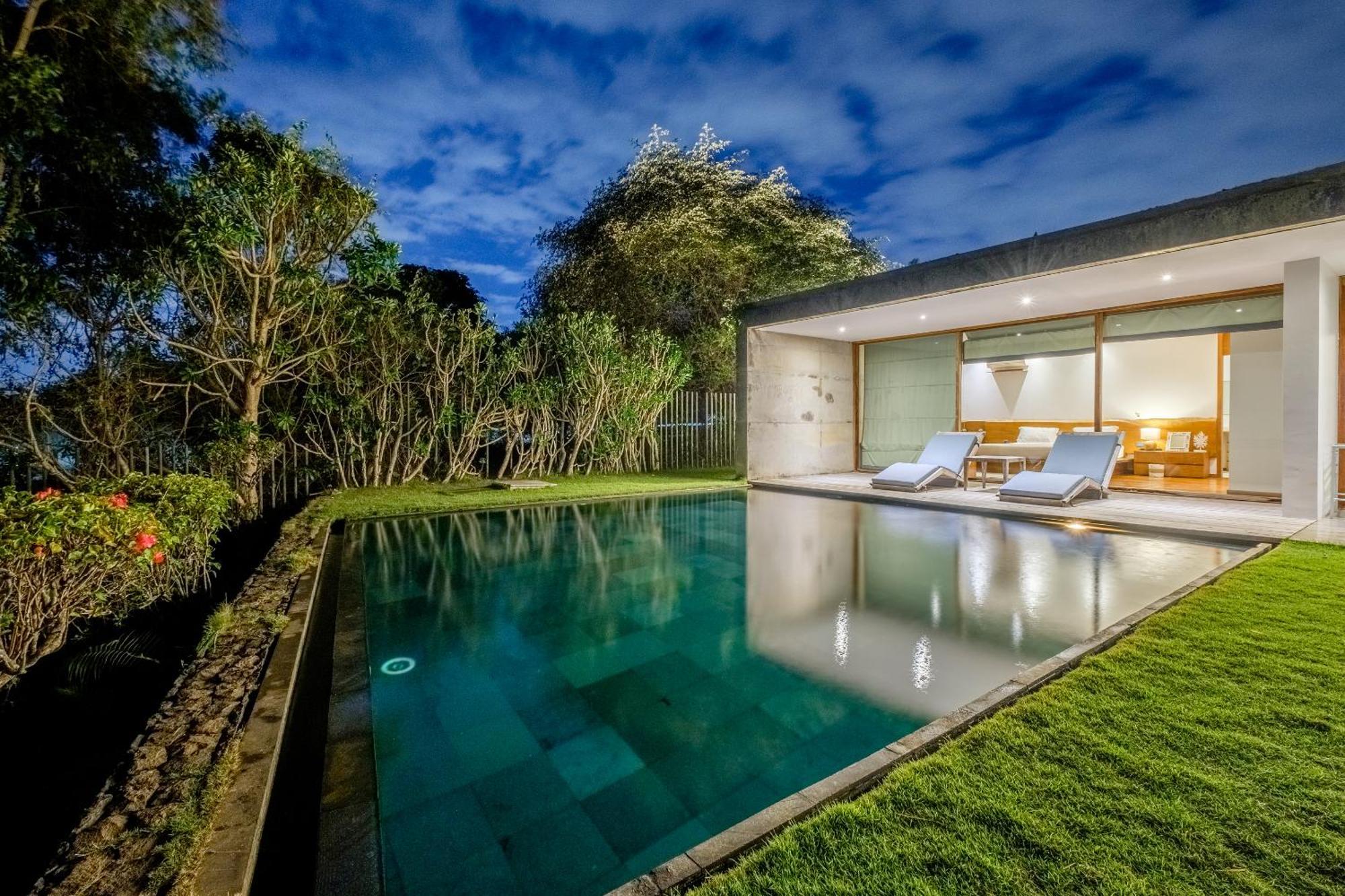 Beachfront Nakar Two * Jimbaran (Bali)