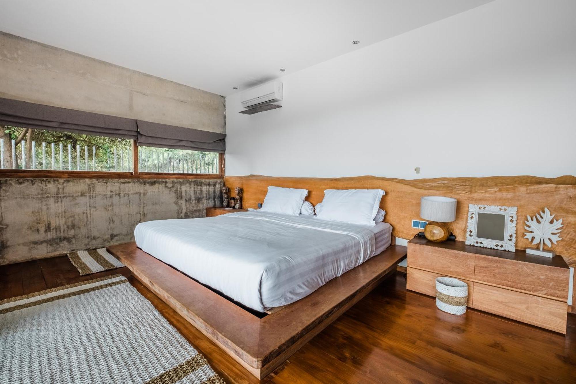 Villa Beachfront Nakar Two *