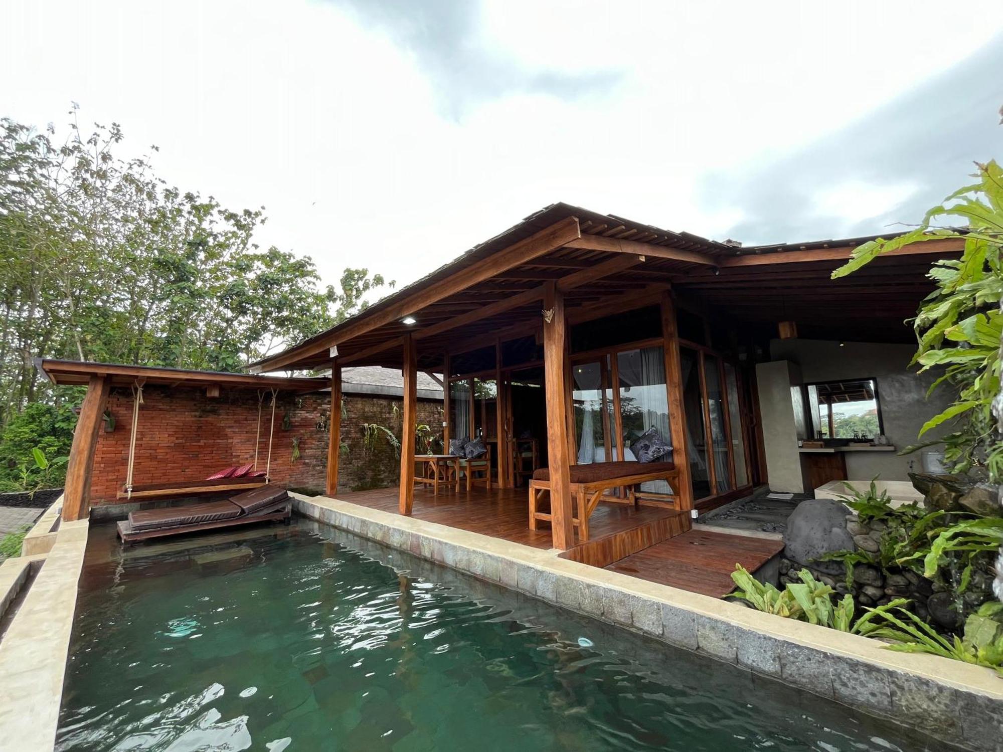 Joglo Organik Guest house 4*