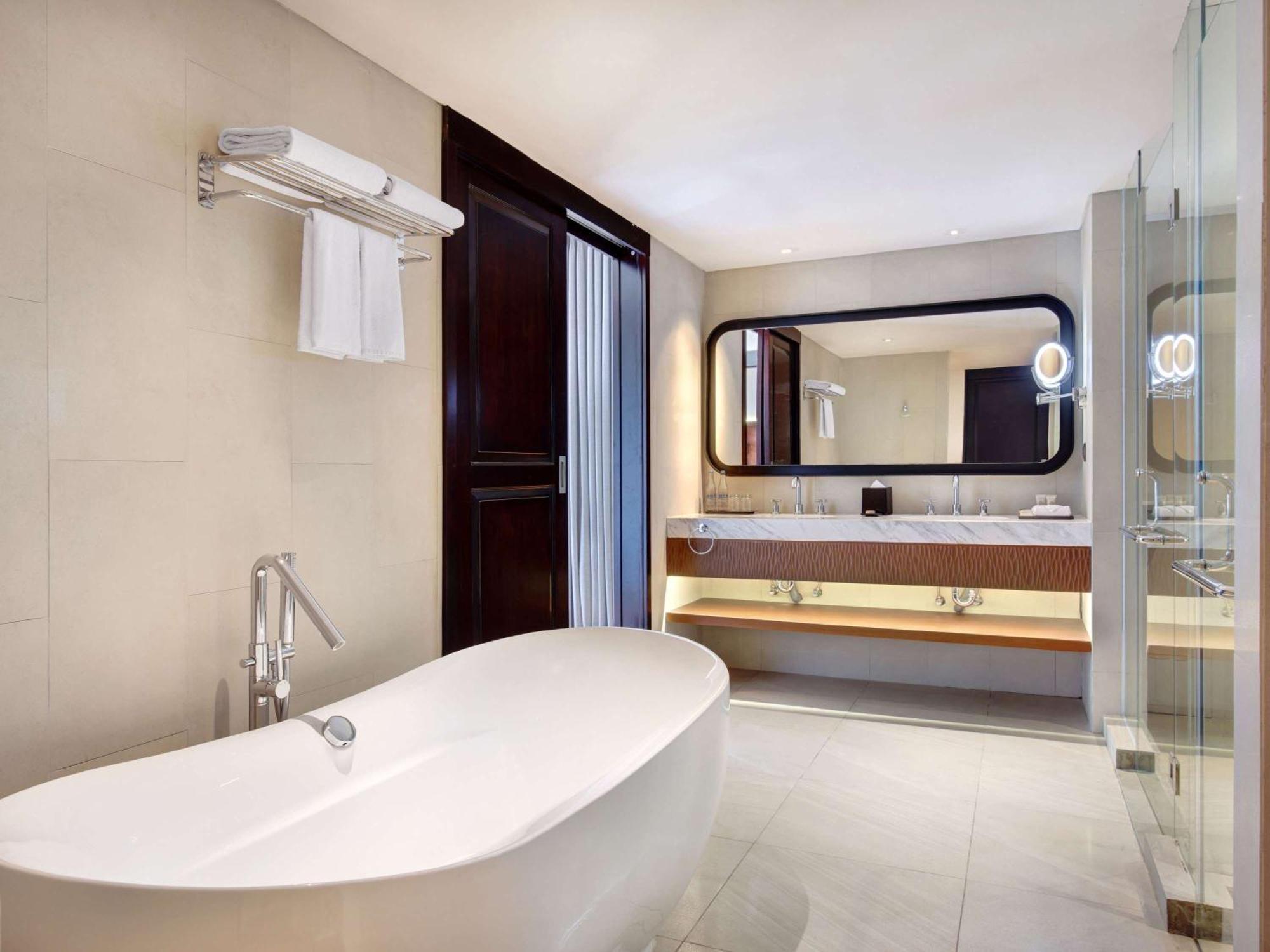 Grand Mercure Bali Hotel 5*