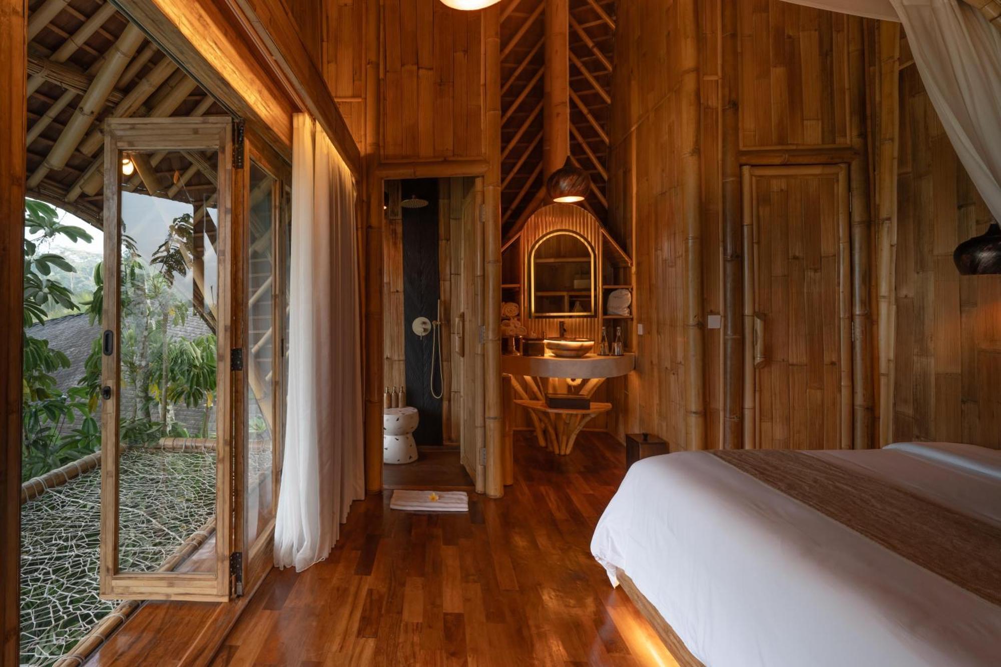 Bambootel Sawah View Ubud (Bali)