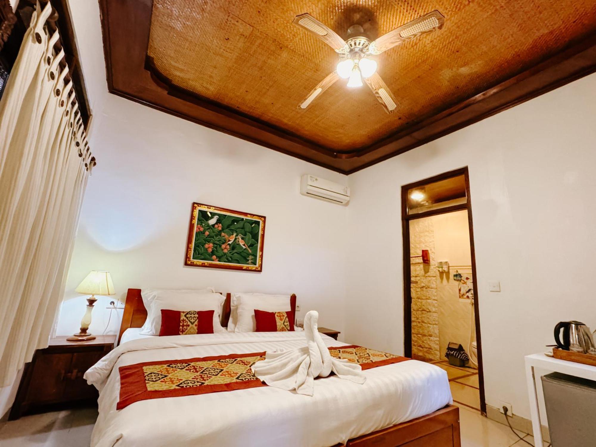 Hotel Cafe & Kebun Wayan 3*